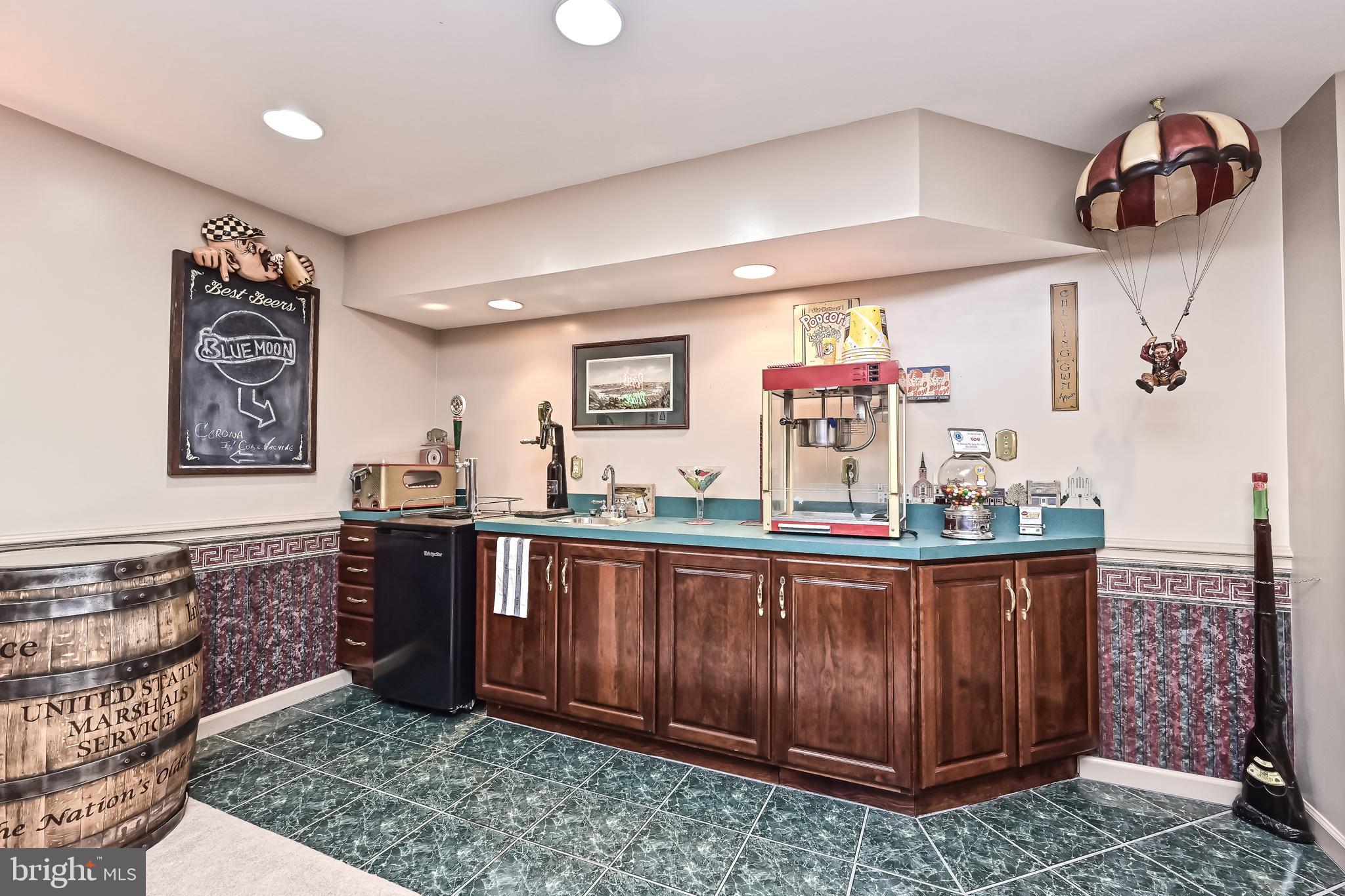 SILVERBROOK ESTATES - Residential