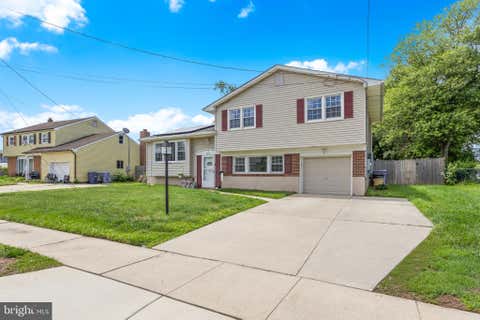 Homes For Sale - 809 Woodlane Road<br/> EDGEWATER PARK, NJ 08010