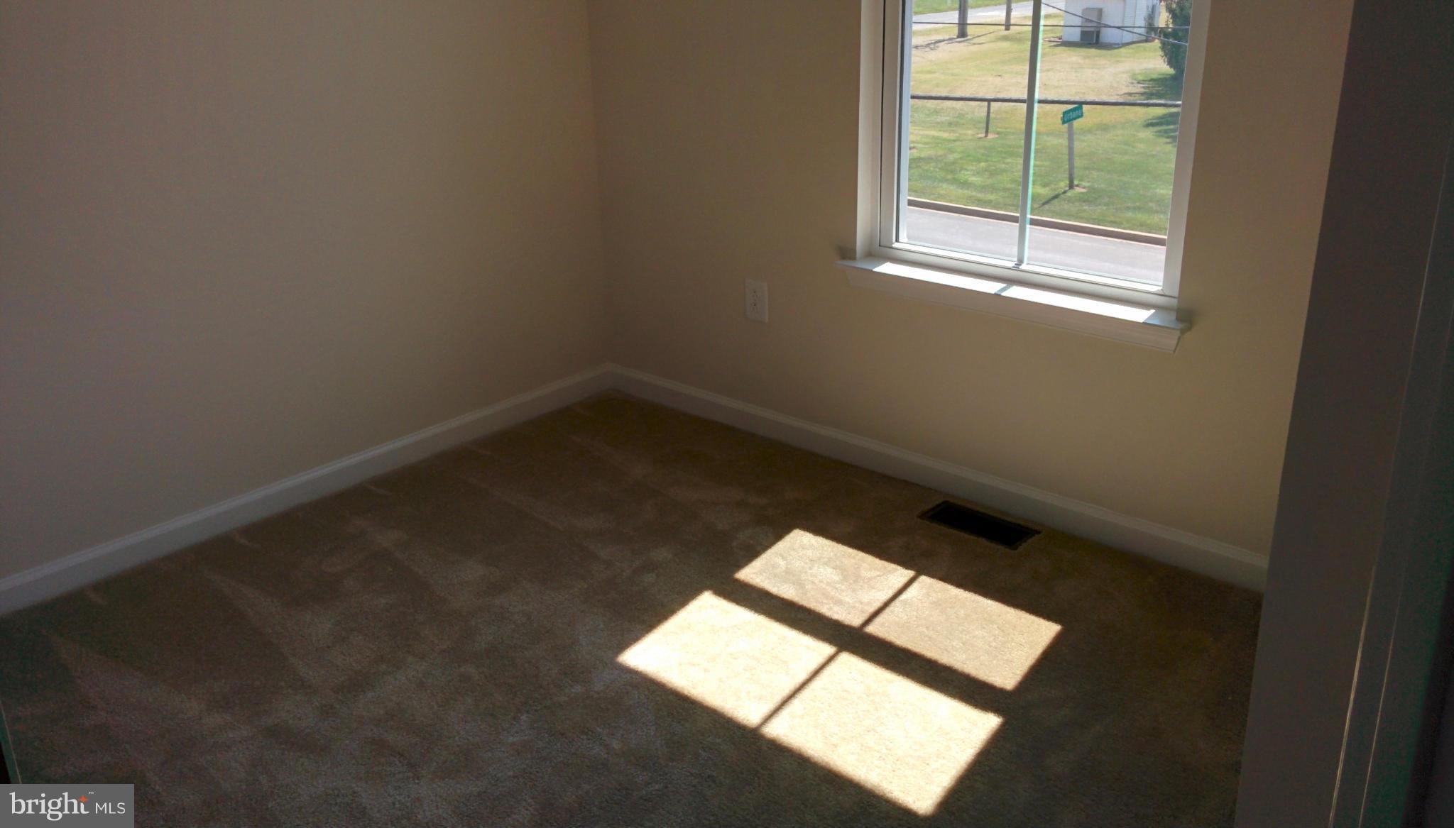 VILLAGES OF URBANA - Residential Lease