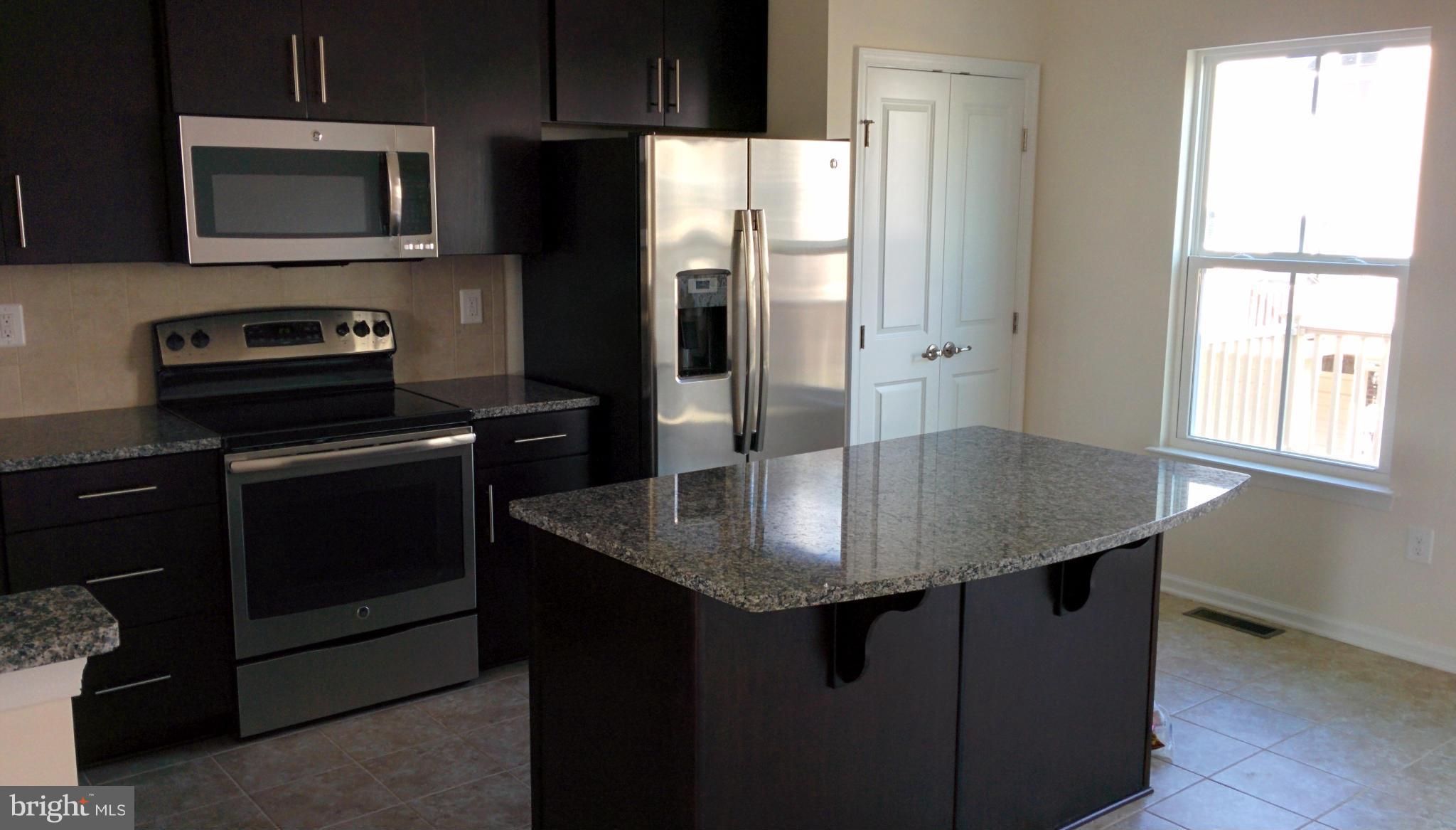 VILLAGES OF URBANA - Residential Lease