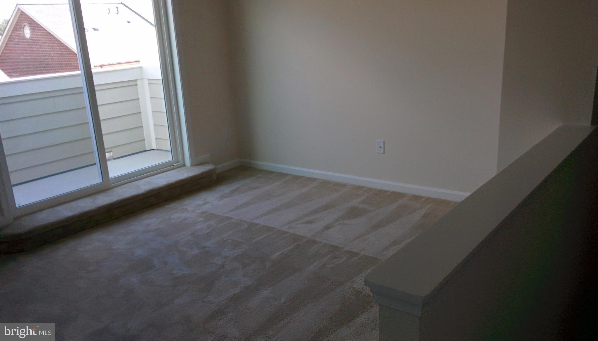 VILLAGES OF URBANA - Residential Lease