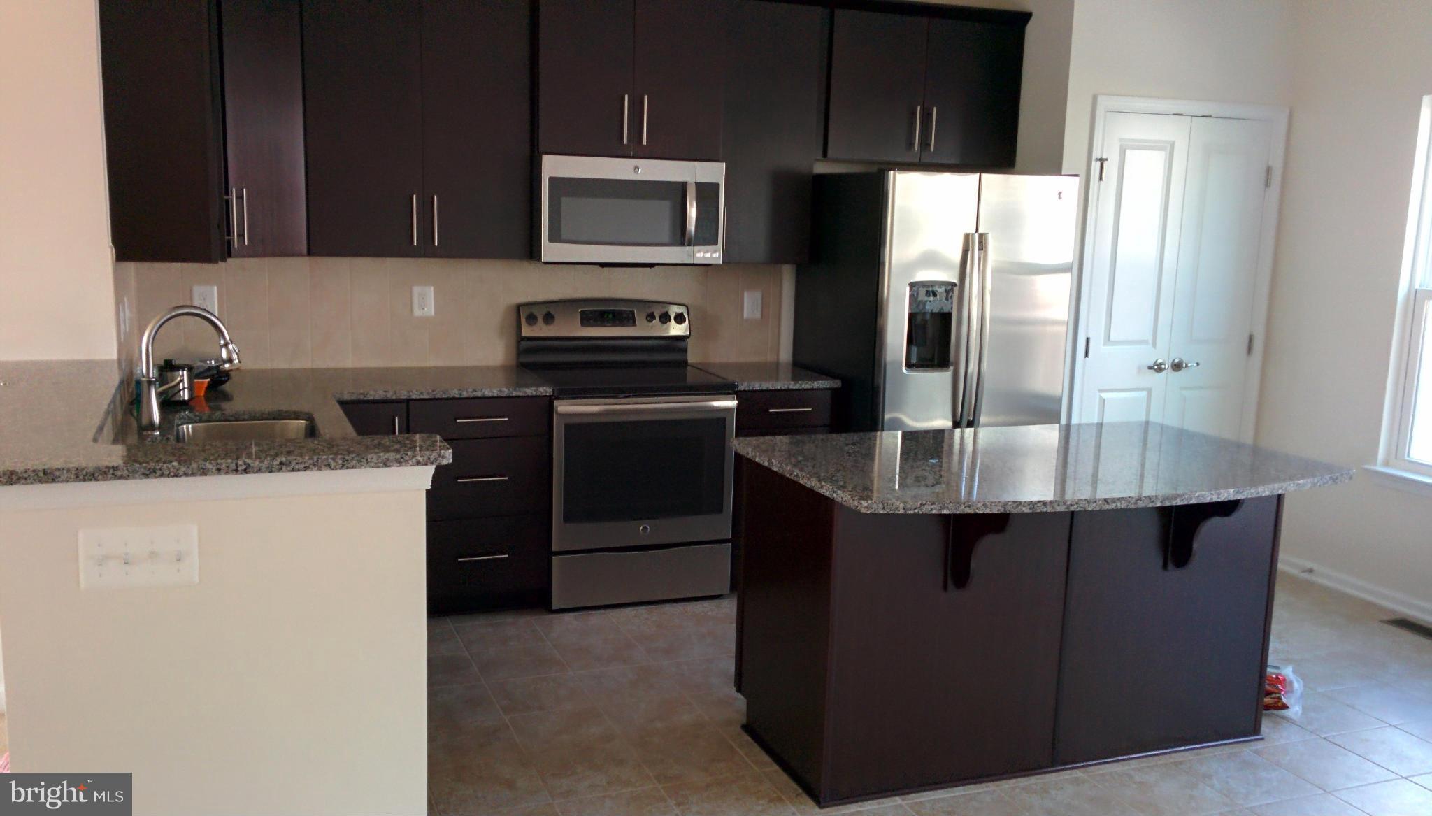 VILLAGES OF URBANA - Residential Lease