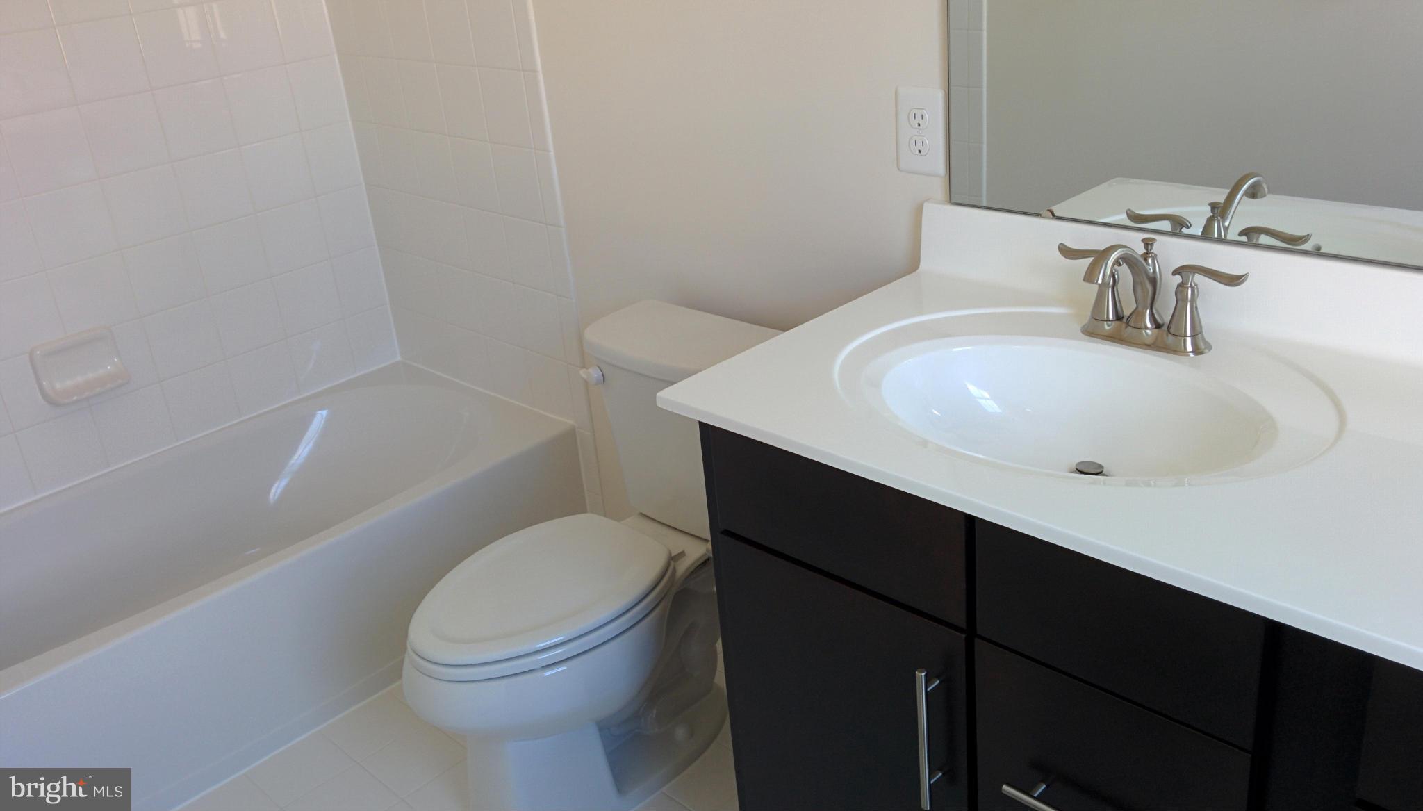 VILLAGES OF URBANA - Residential Lease