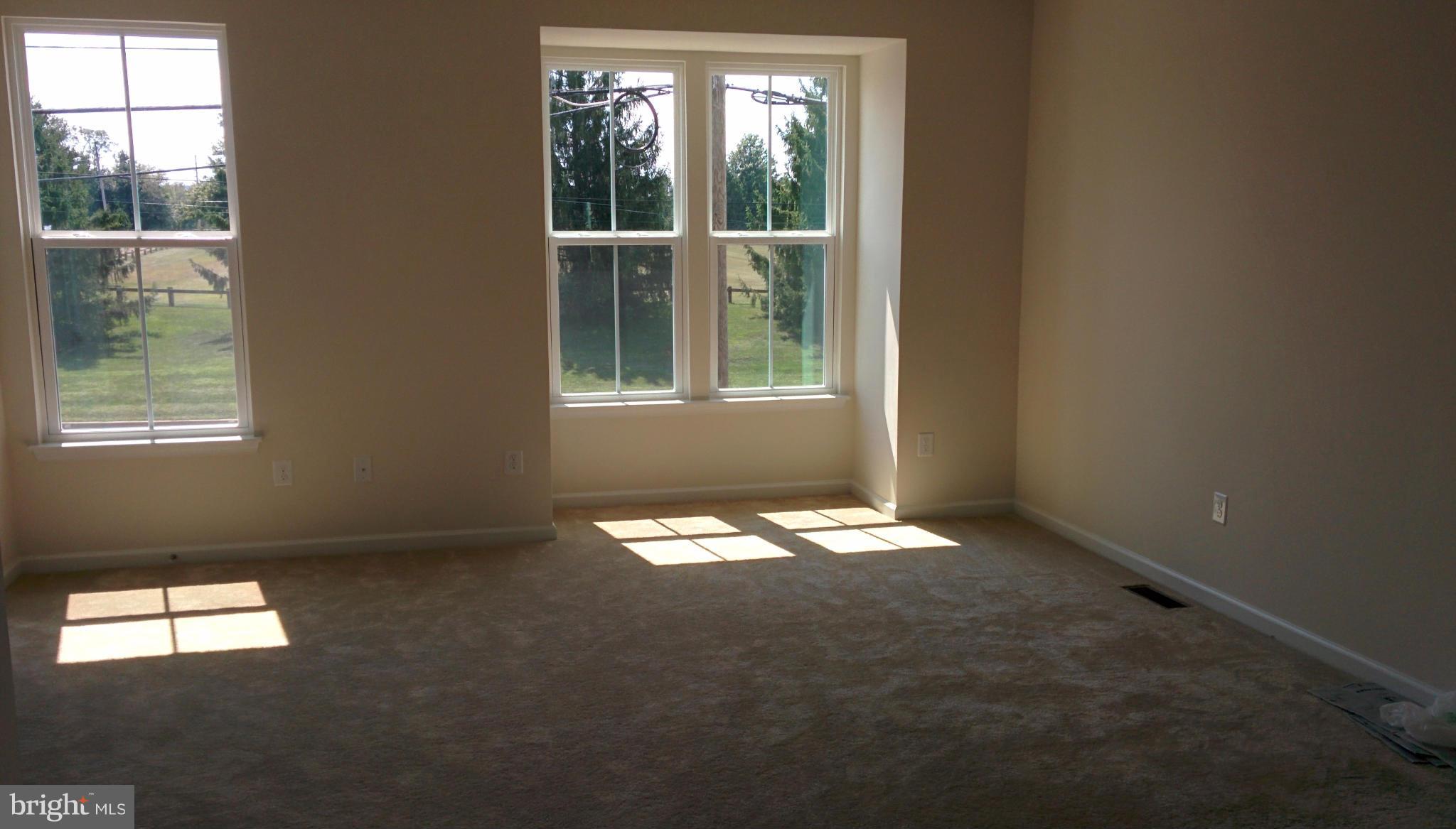 VILLAGES OF URBANA - Residential Lease