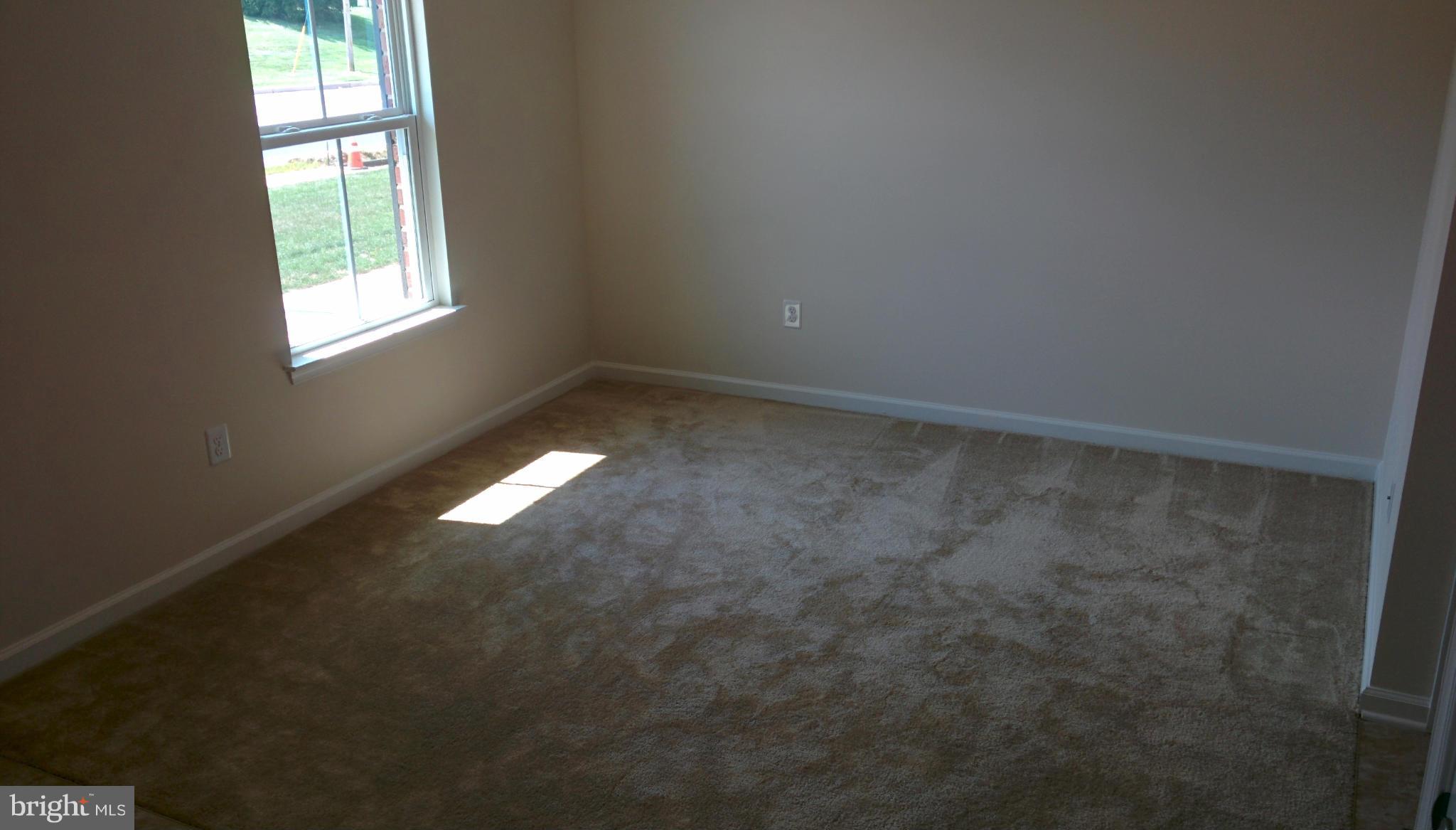 VILLAGES OF URBANA - Residential Lease