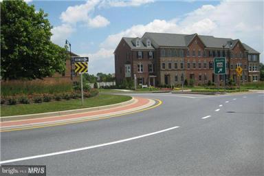 VILLAGES OF URBANA - Residential Lease