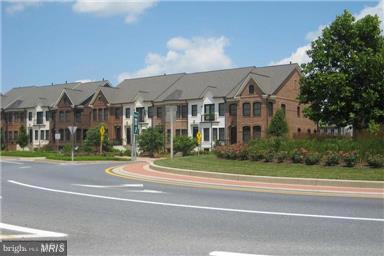 VILLAGES OF URBANA - Residential Lease