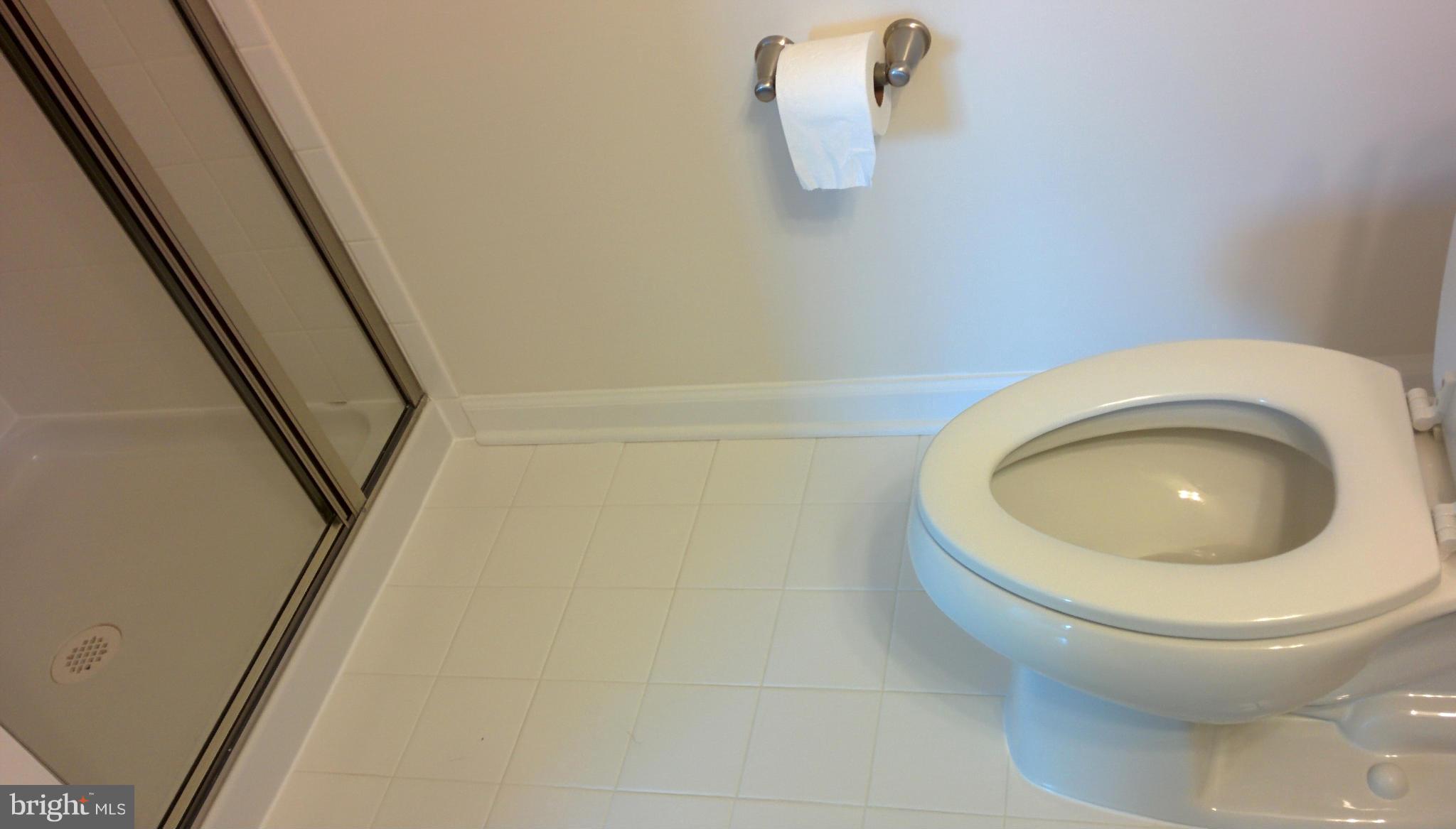 VILLAGES OF URBANA - Residential Lease