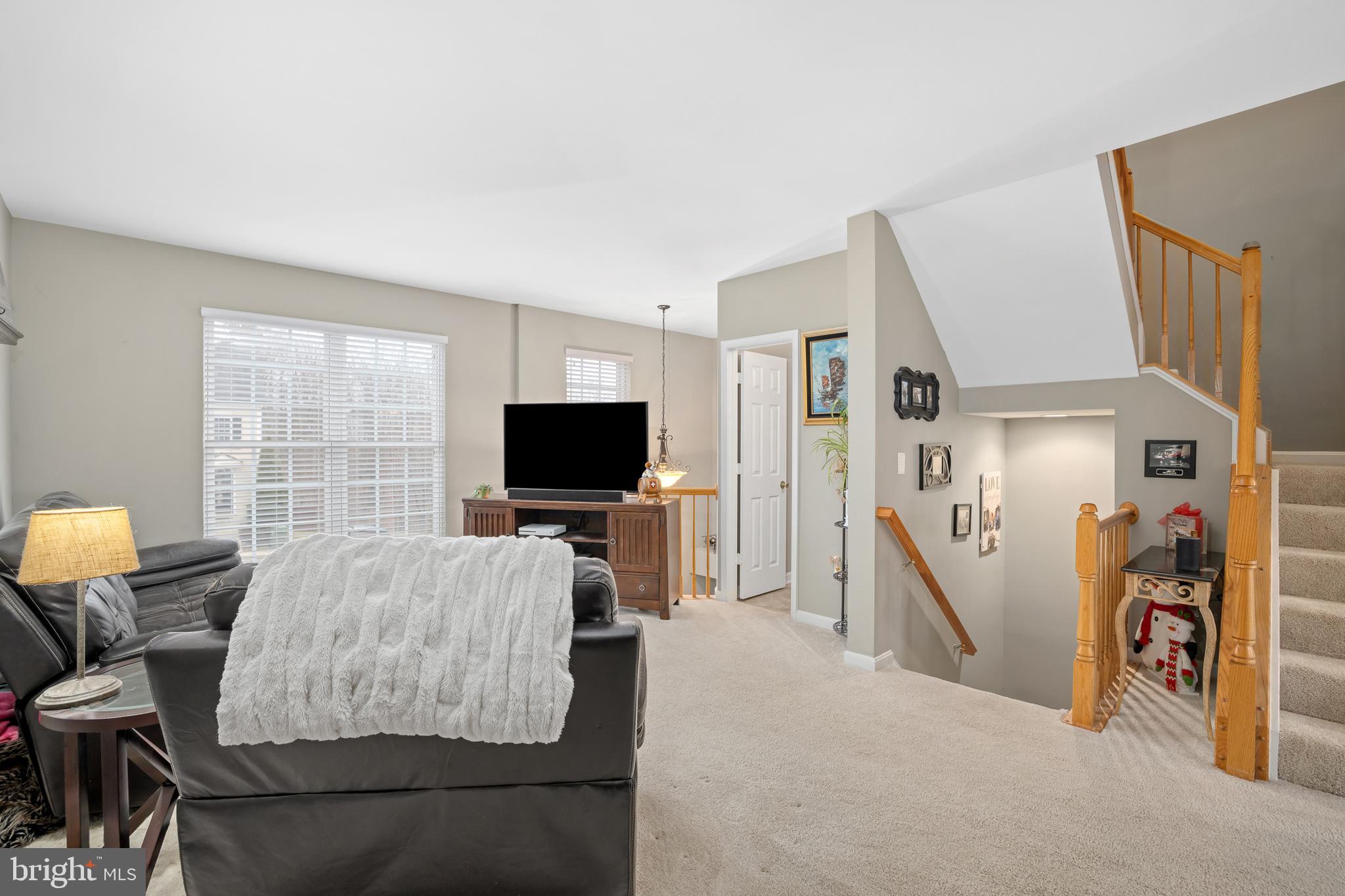 AZALEA WOODS - Residential