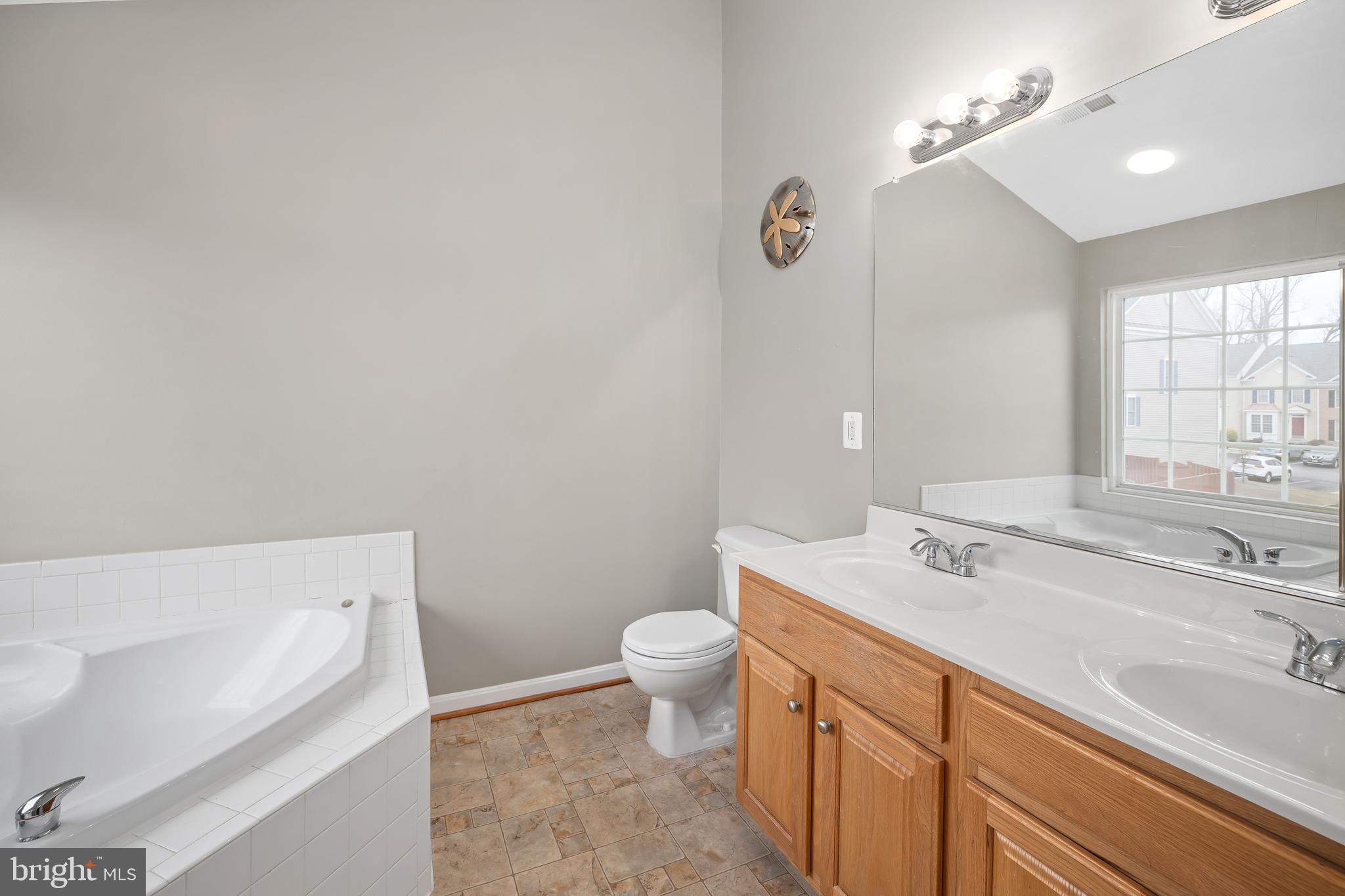 AZALEA WOODS - Residential