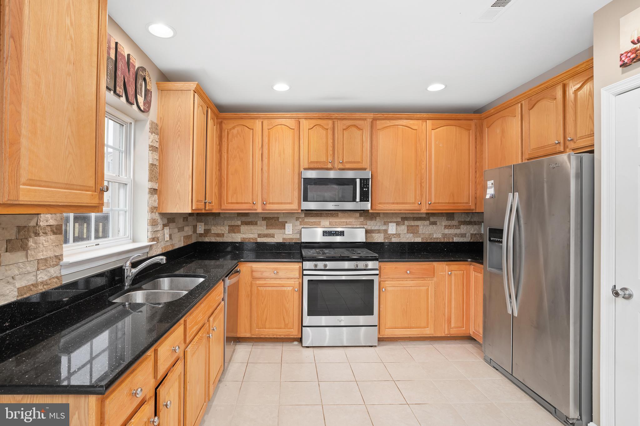 AZALEA WOODS - Residential