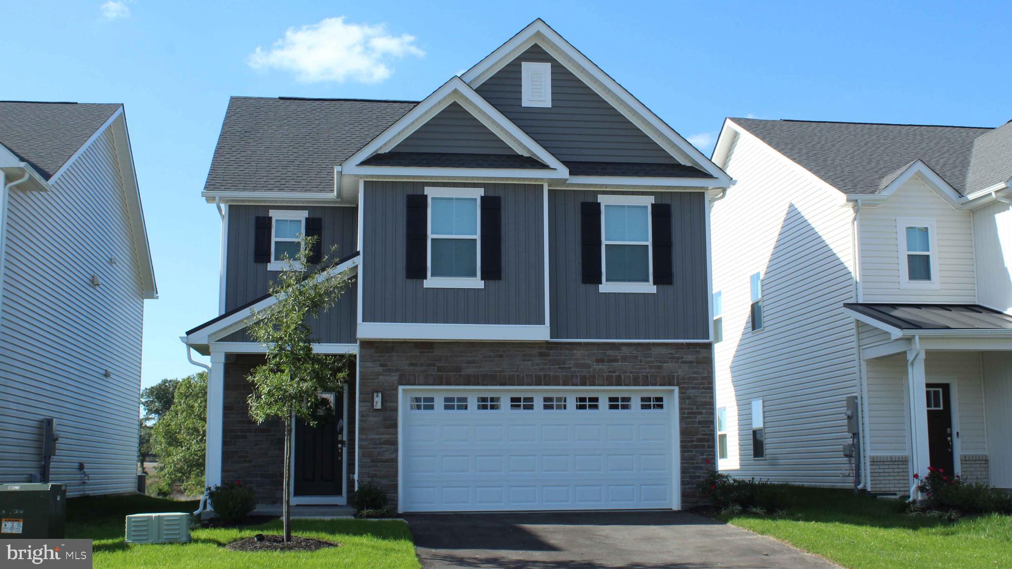 RETREAT AT WINDING CREEK - Residential