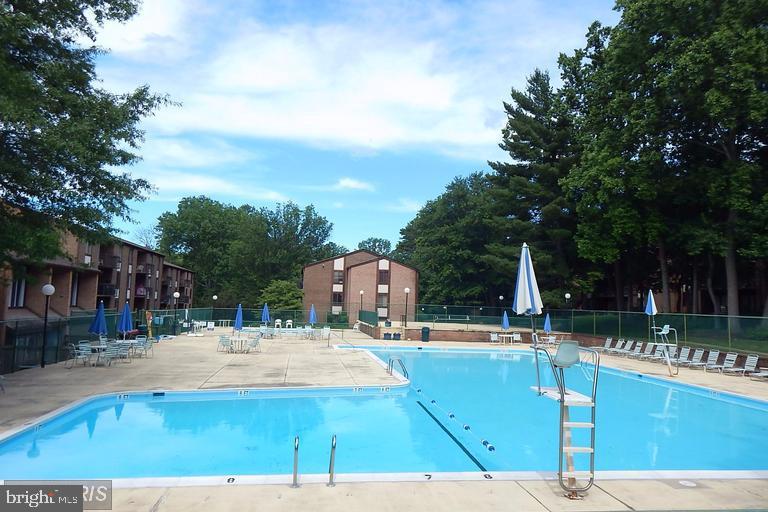 HAWTHORNE VILLAGE - Residential Lease