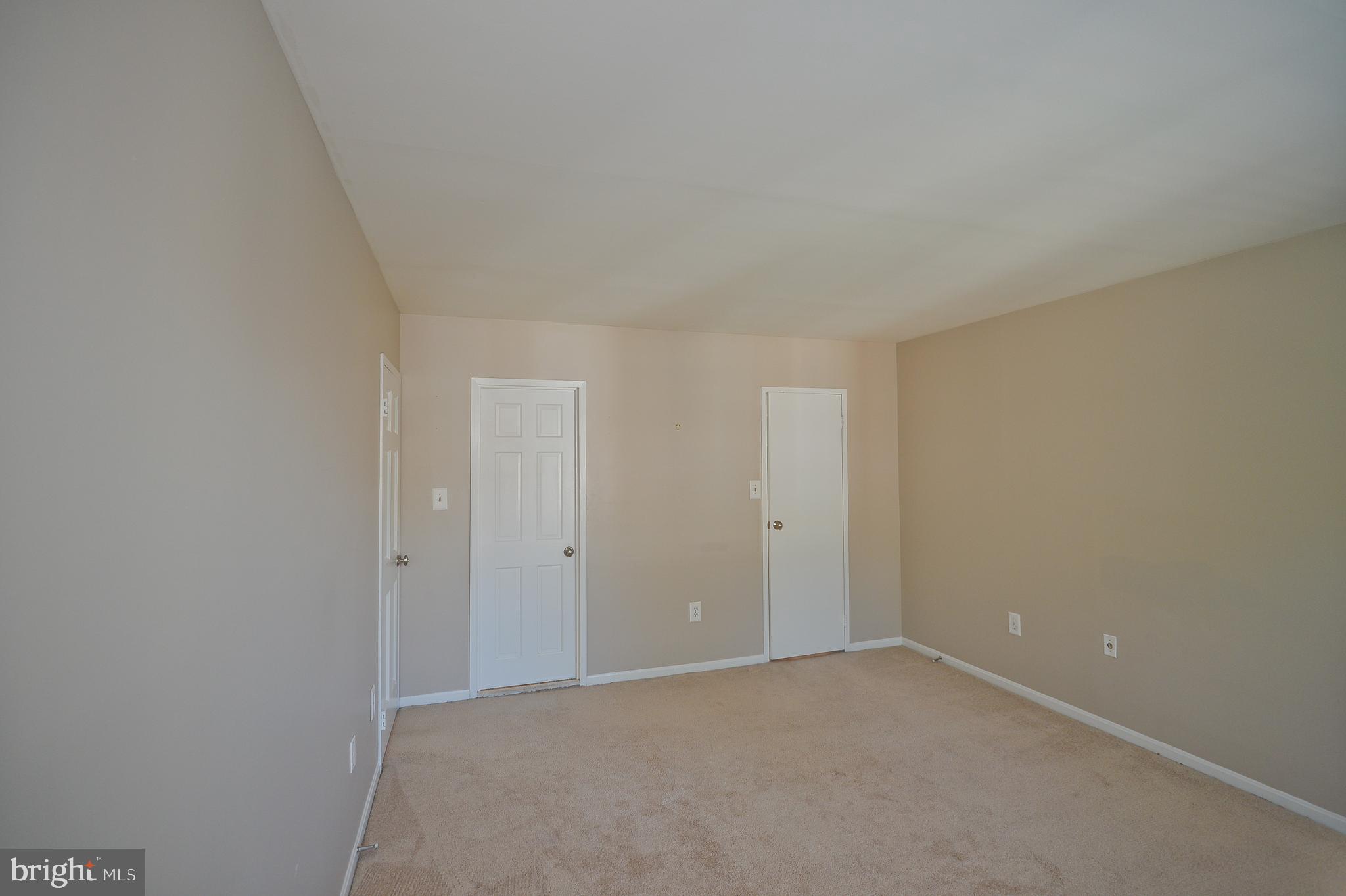 HAWTHORNE VILLAGE - Residential Lease