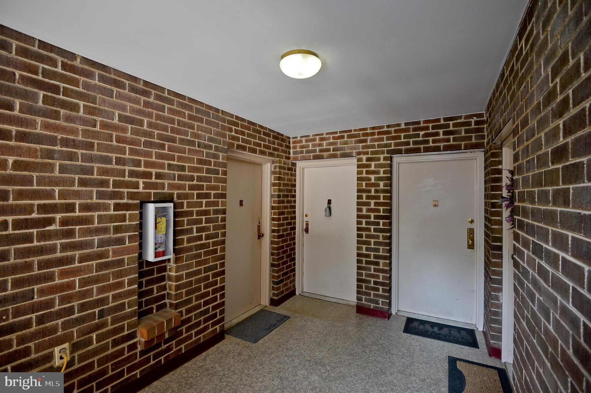 HAWTHORNE VILLAGE - Residential Lease