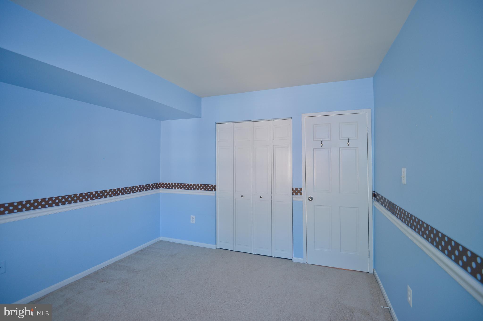 HAWTHORNE VILLAGE - Residential Lease