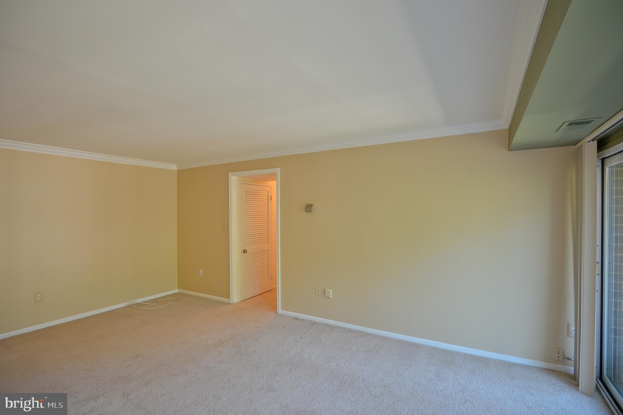 HAWTHORNE VILLAGE - Residential Lease