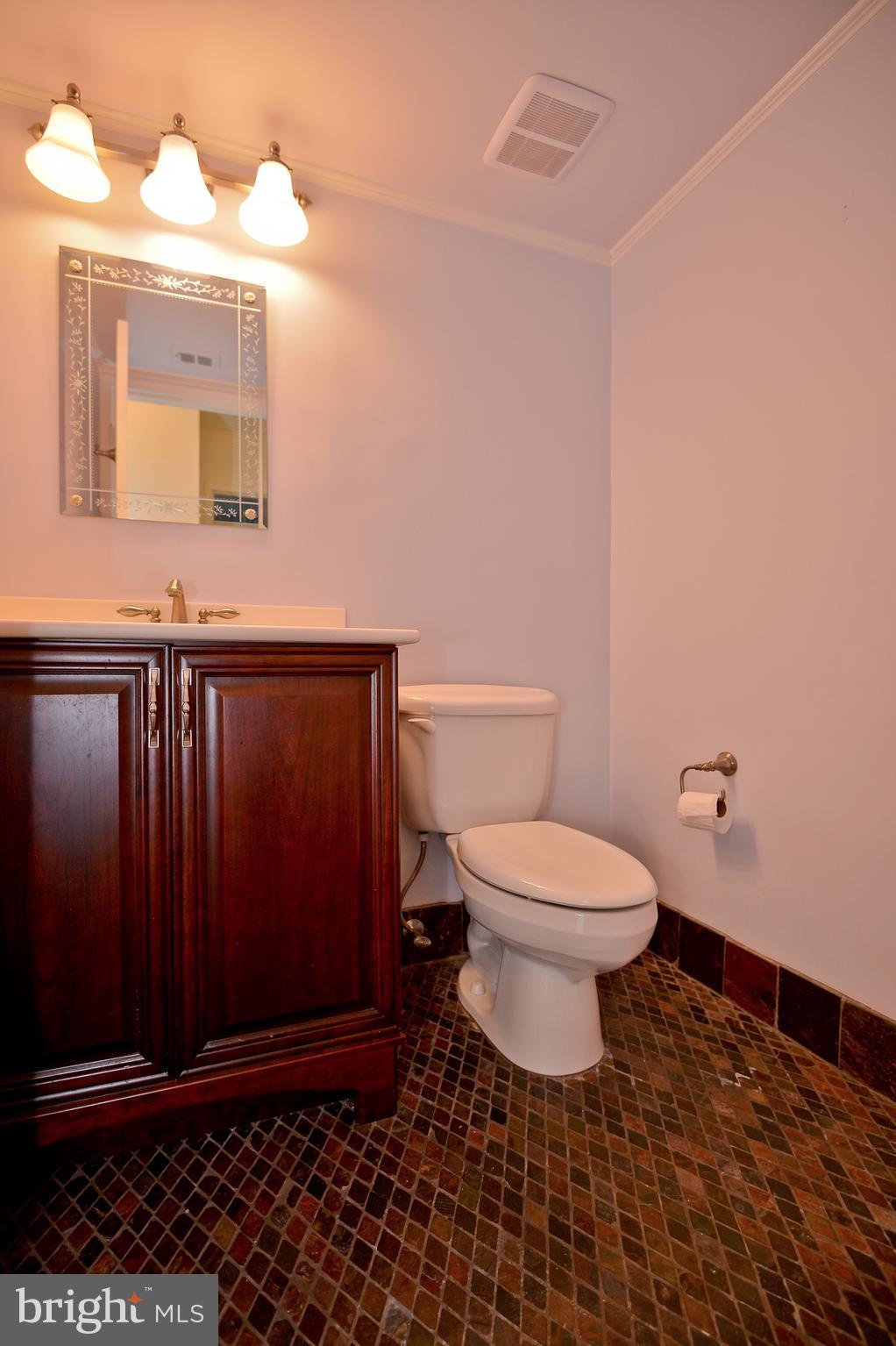 HAWTHORNE VILLAGE - Residential Lease