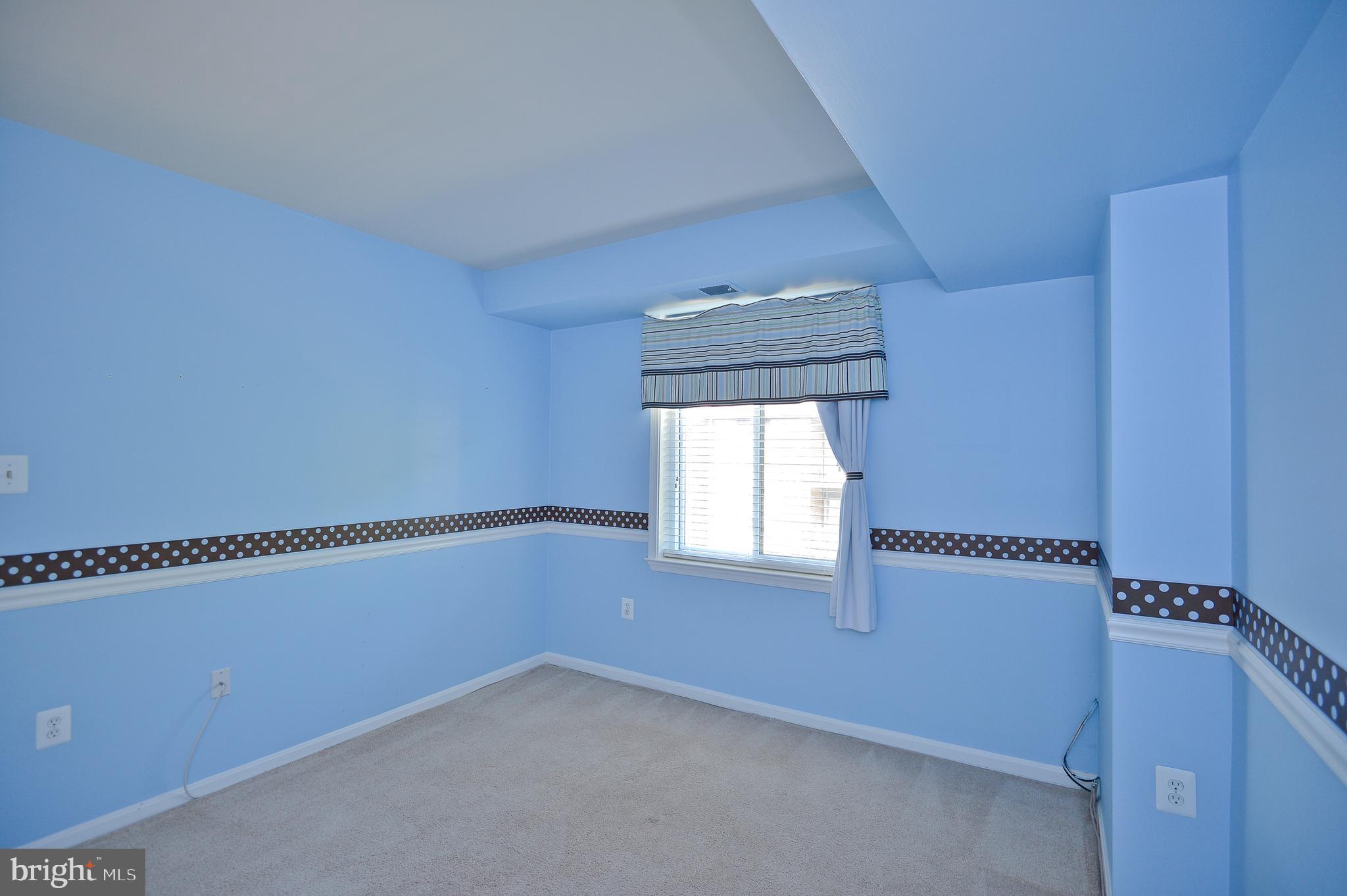 HAWTHORNE VILLAGE - Residential Lease