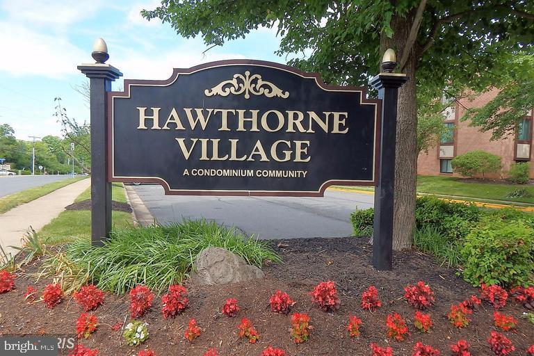 HAWTHORNE VILLAGE - Residential Lease