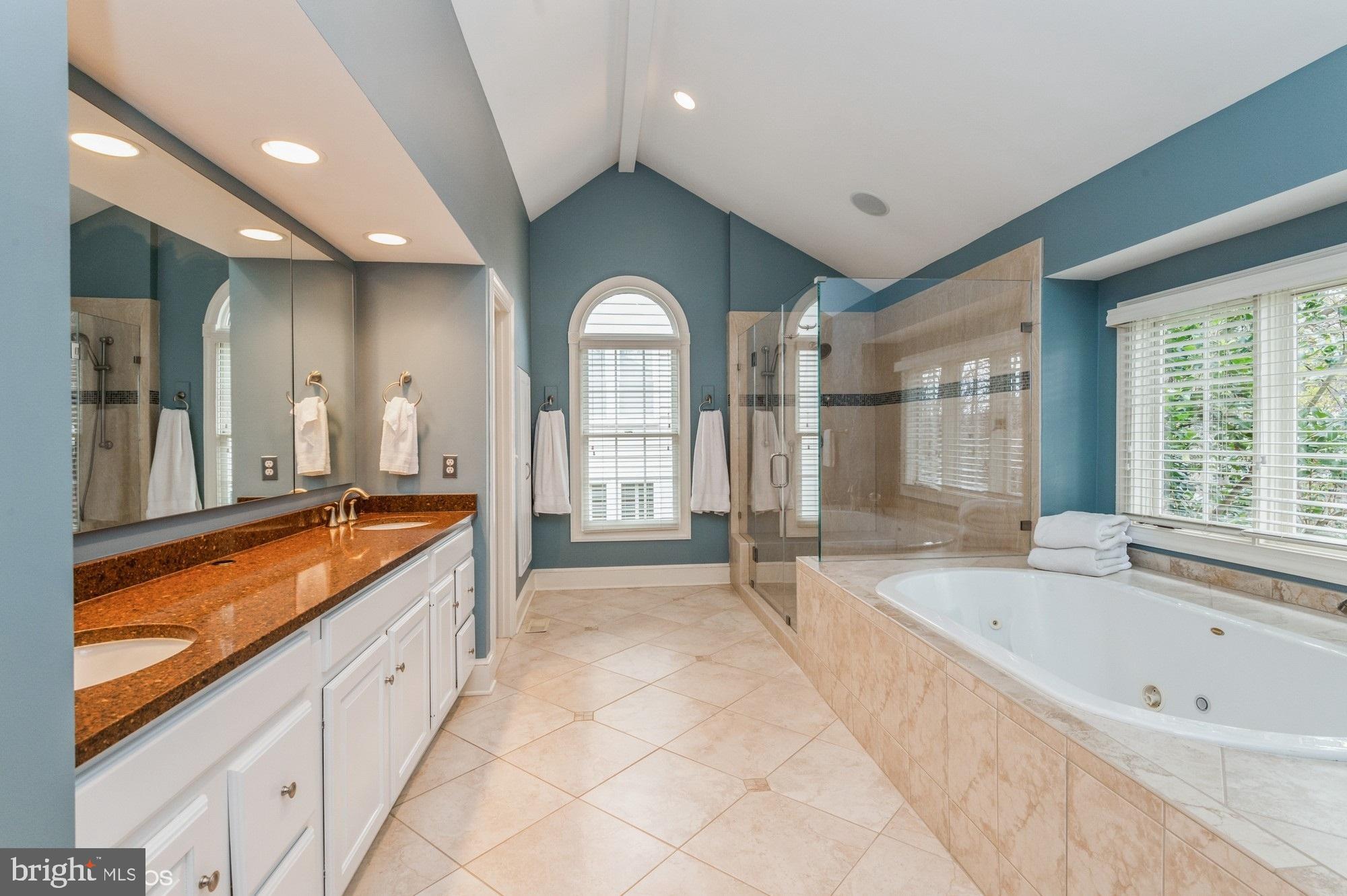 TIMBERLAWN - Residential