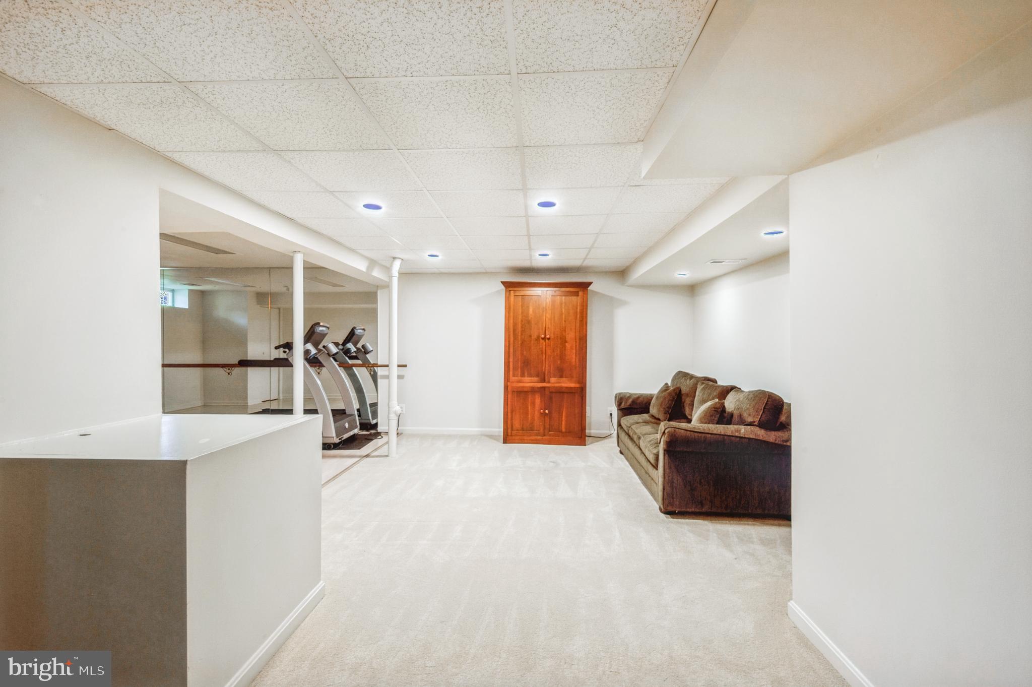 TIMBERLAWN - Residential