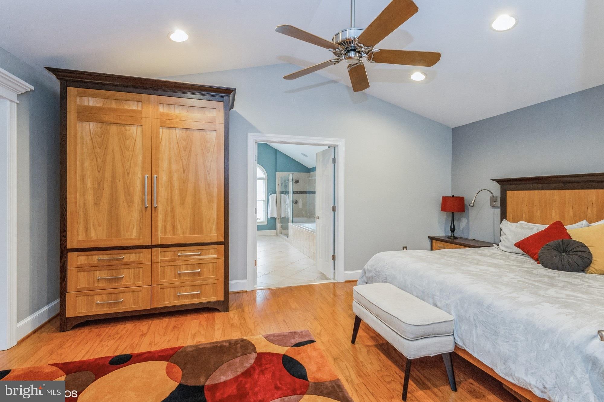 TIMBERLAWN - Residential