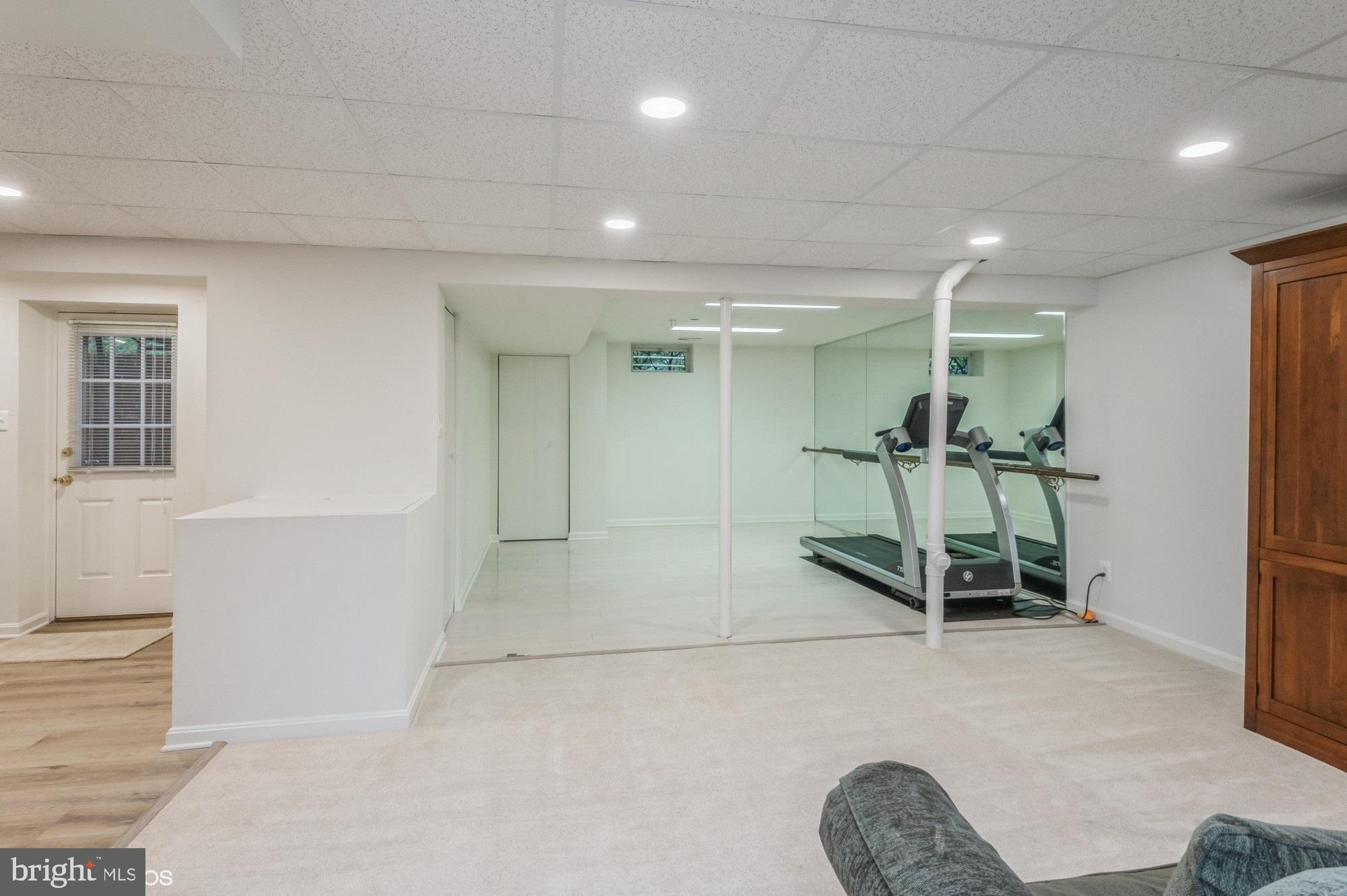 TIMBERLAWN - Residential