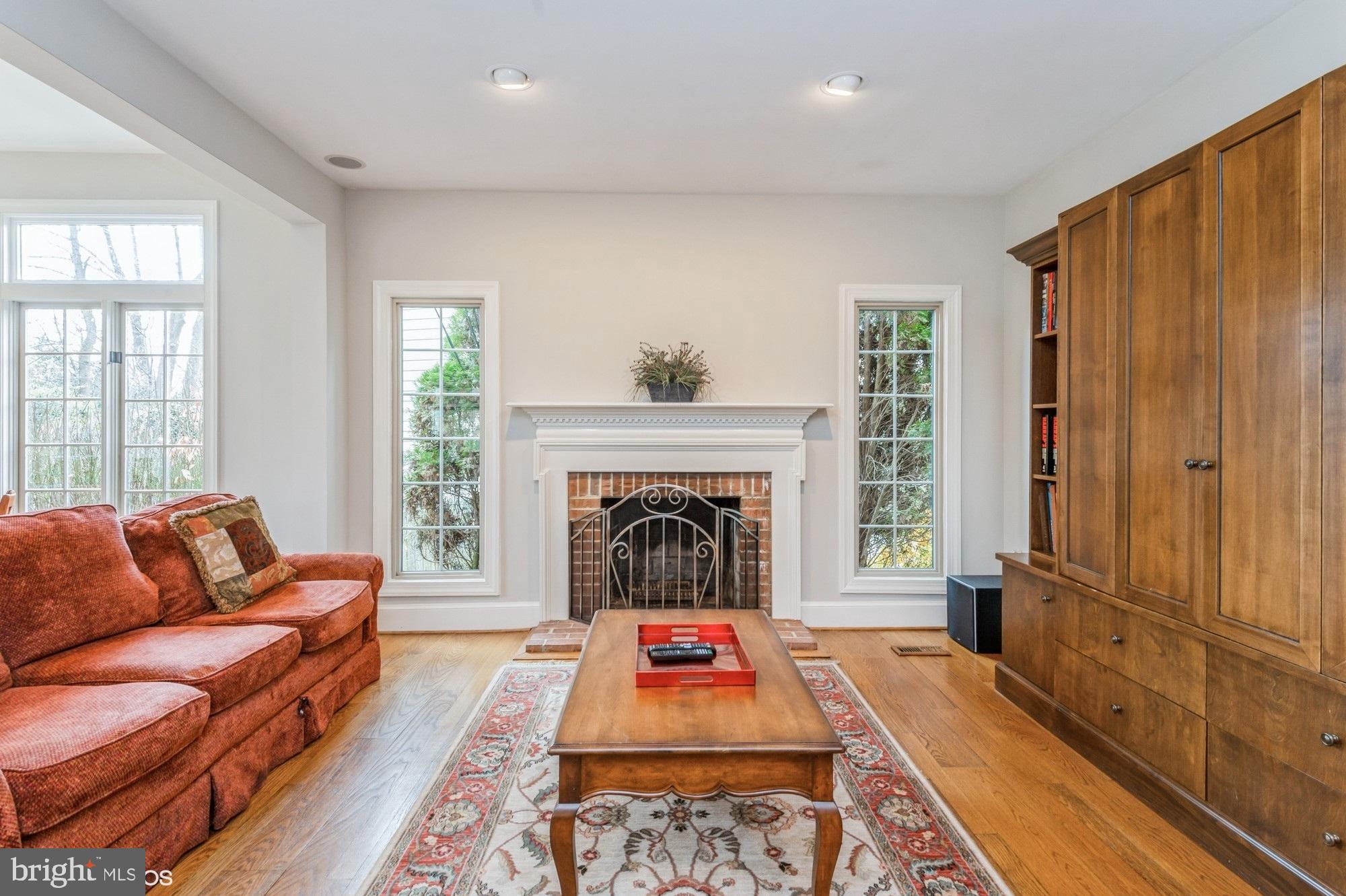 TIMBERLAWN - Residential