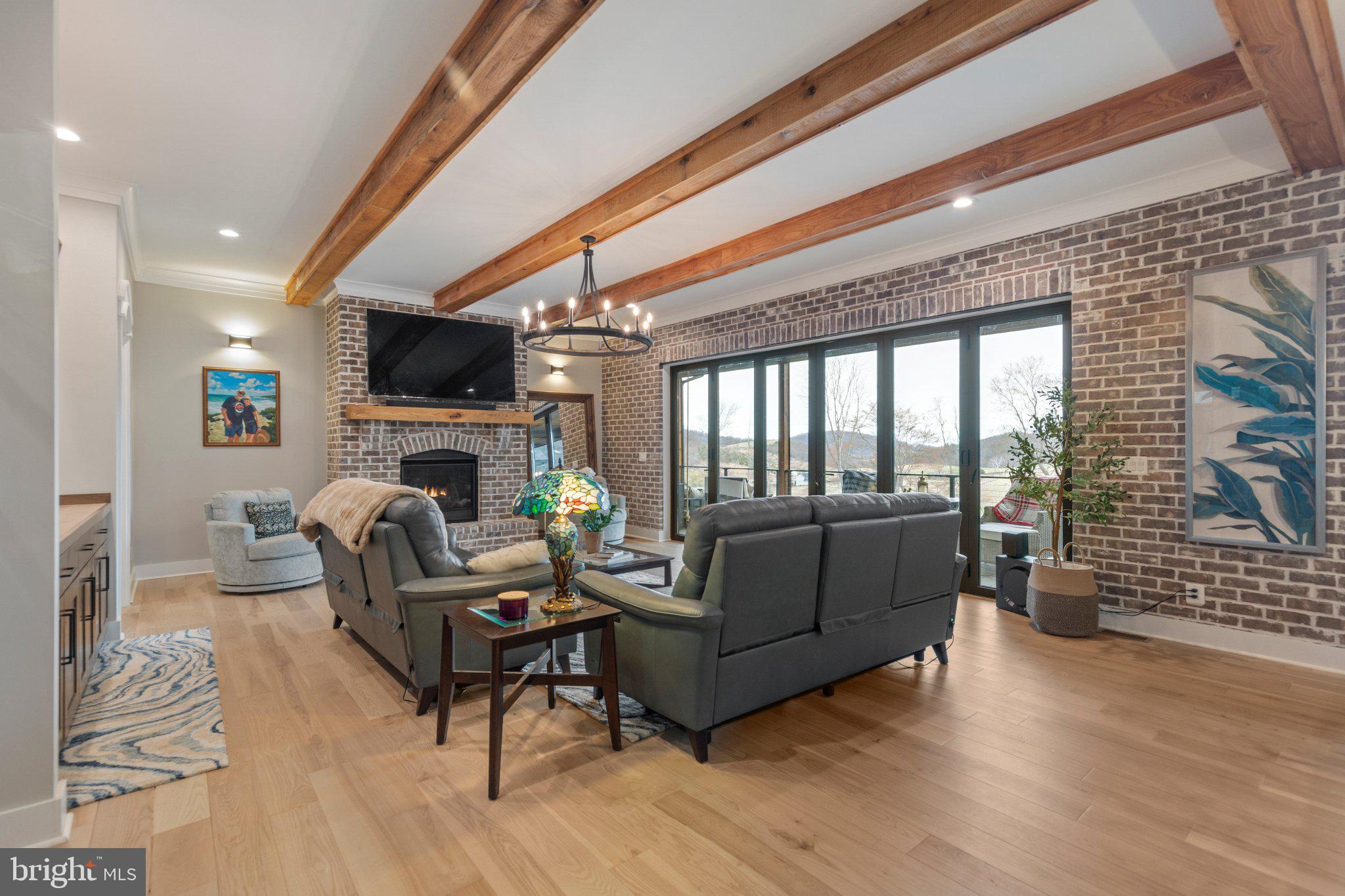 SHENANDOAH WOODLANDS - Residential