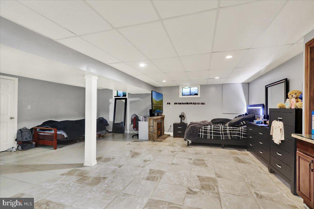 SAYLOR FARM - Residential