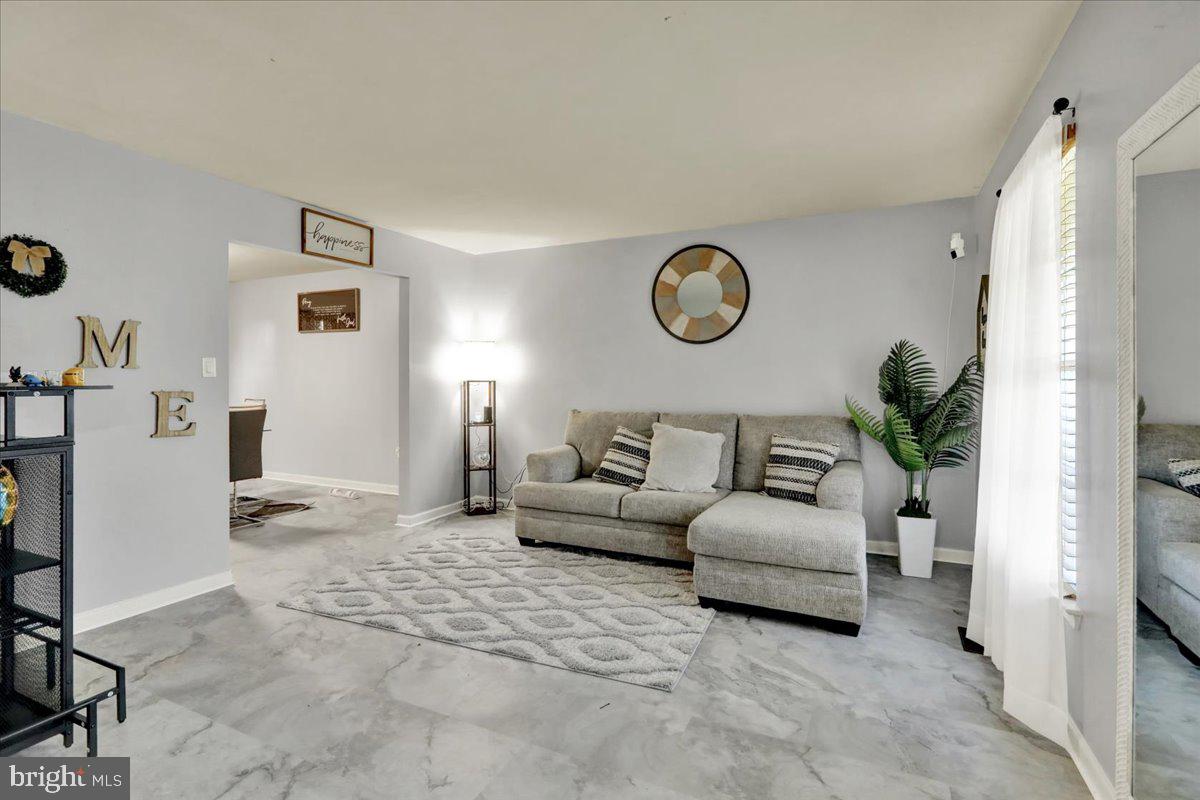 1016 JOSEPHINE DRIVE