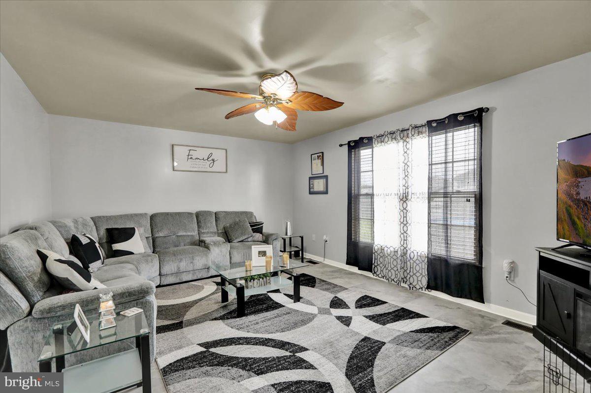 SAYLOR FARM - Residential