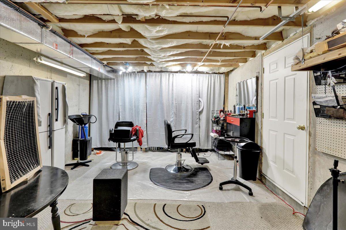 SAYLOR FARM - Residential