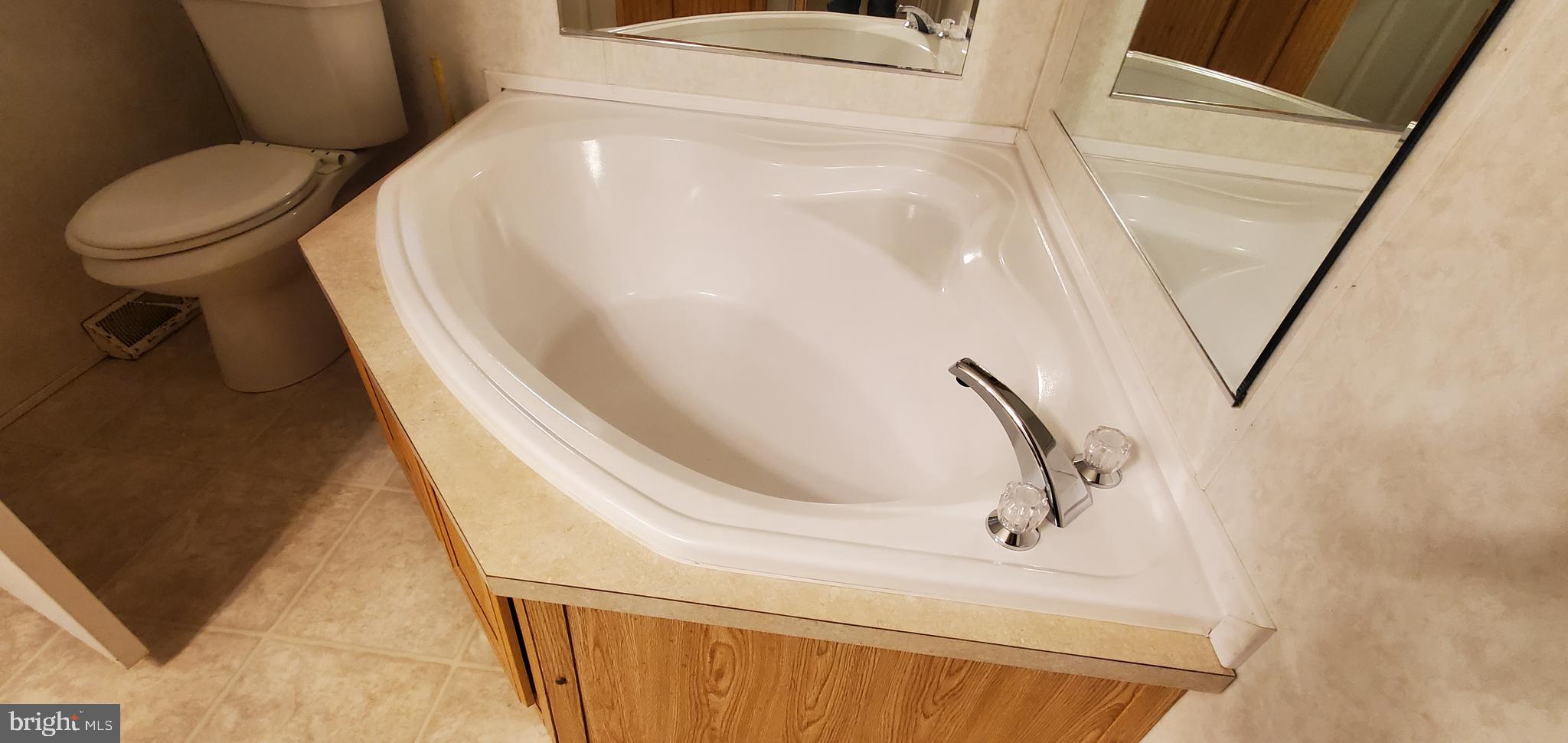 SHERWOOD FOREST - Residential