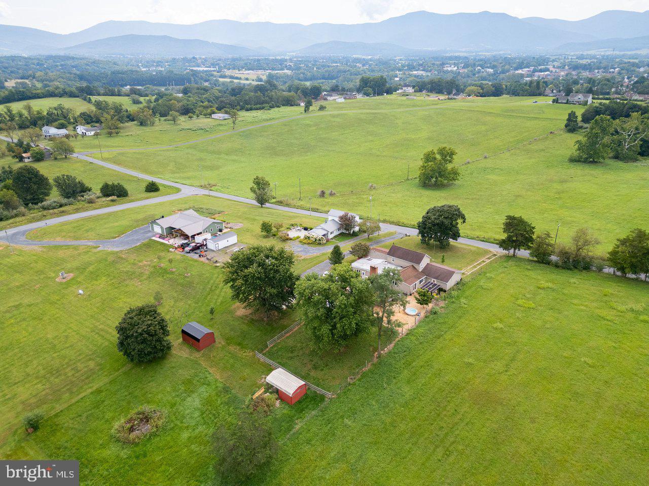 952 YAGERS ROAD