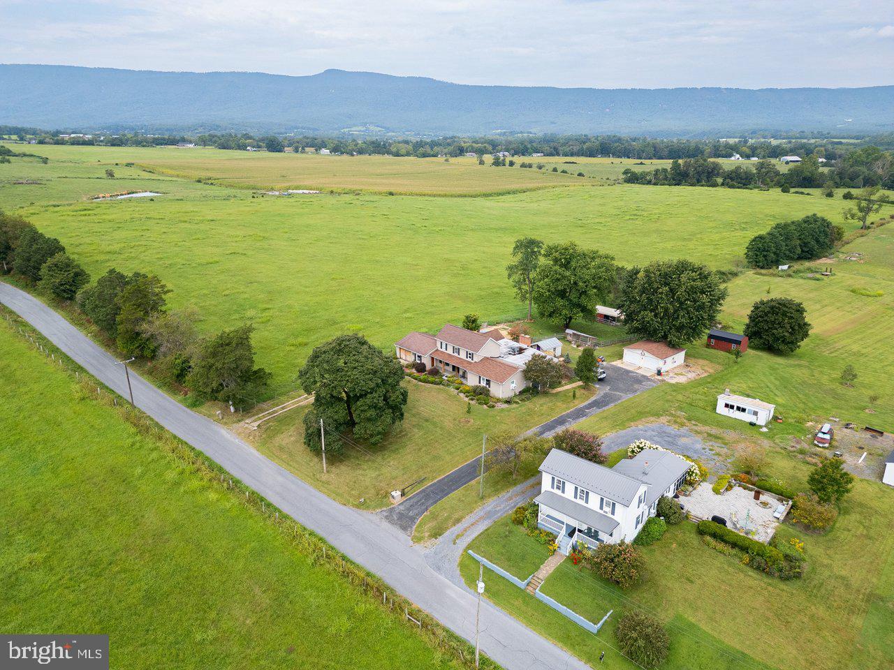 952 YAGERS ROAD