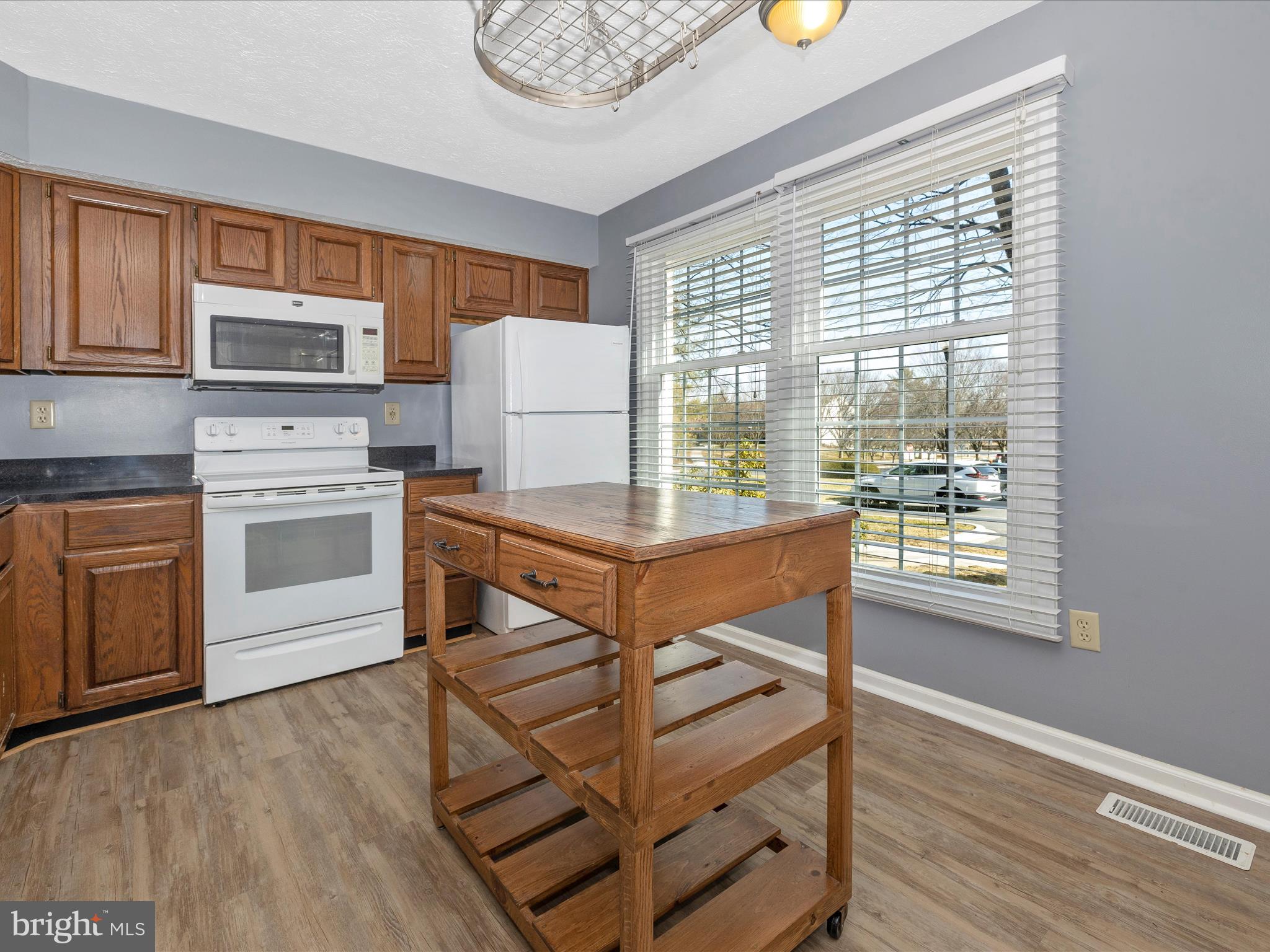 BALLENGER CREEK MEADOWS - Residential