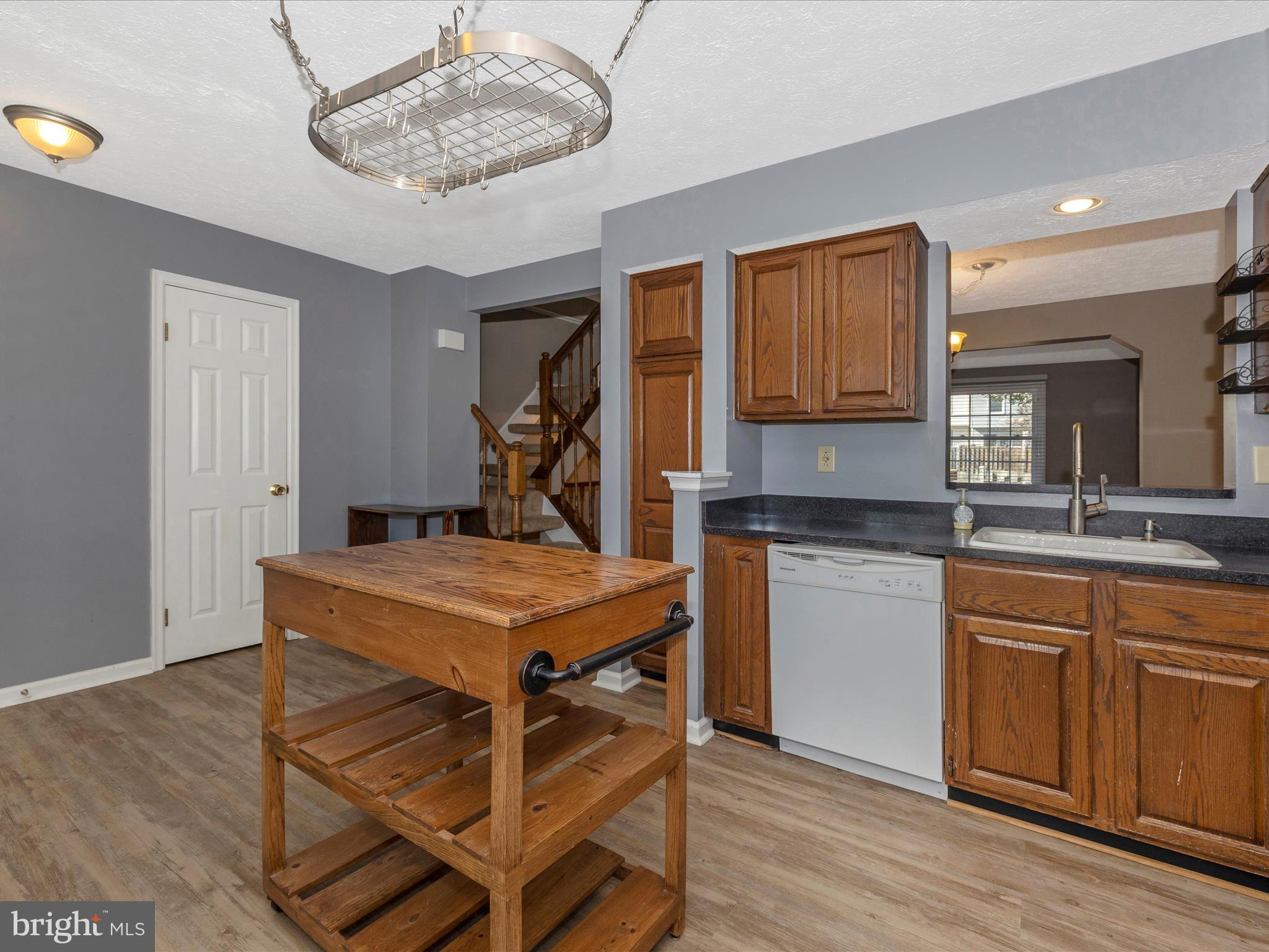 BALLENGER CREEK MEADOWS - Residential