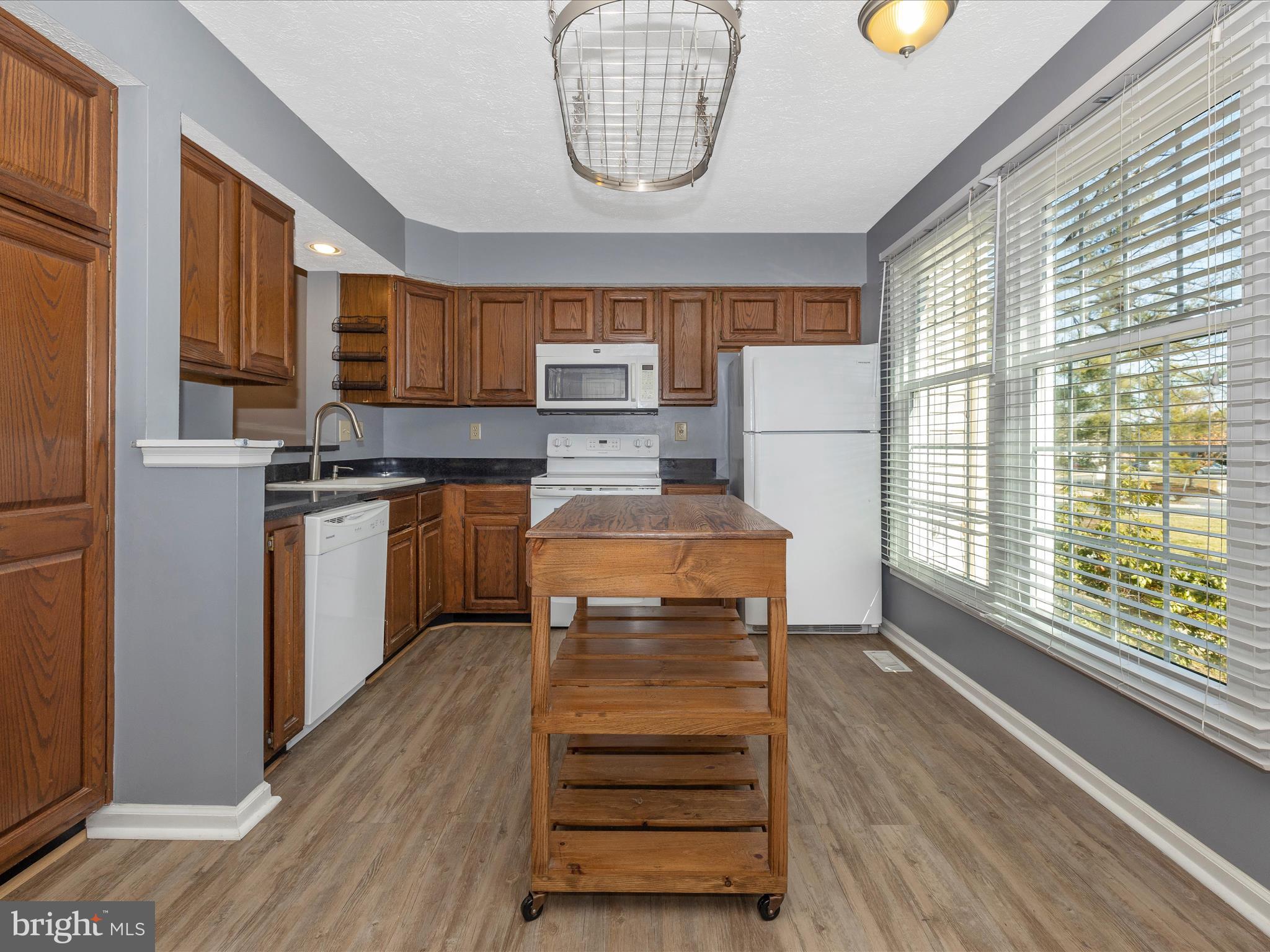 BALLENGER CREEK MEADOWS - Residential