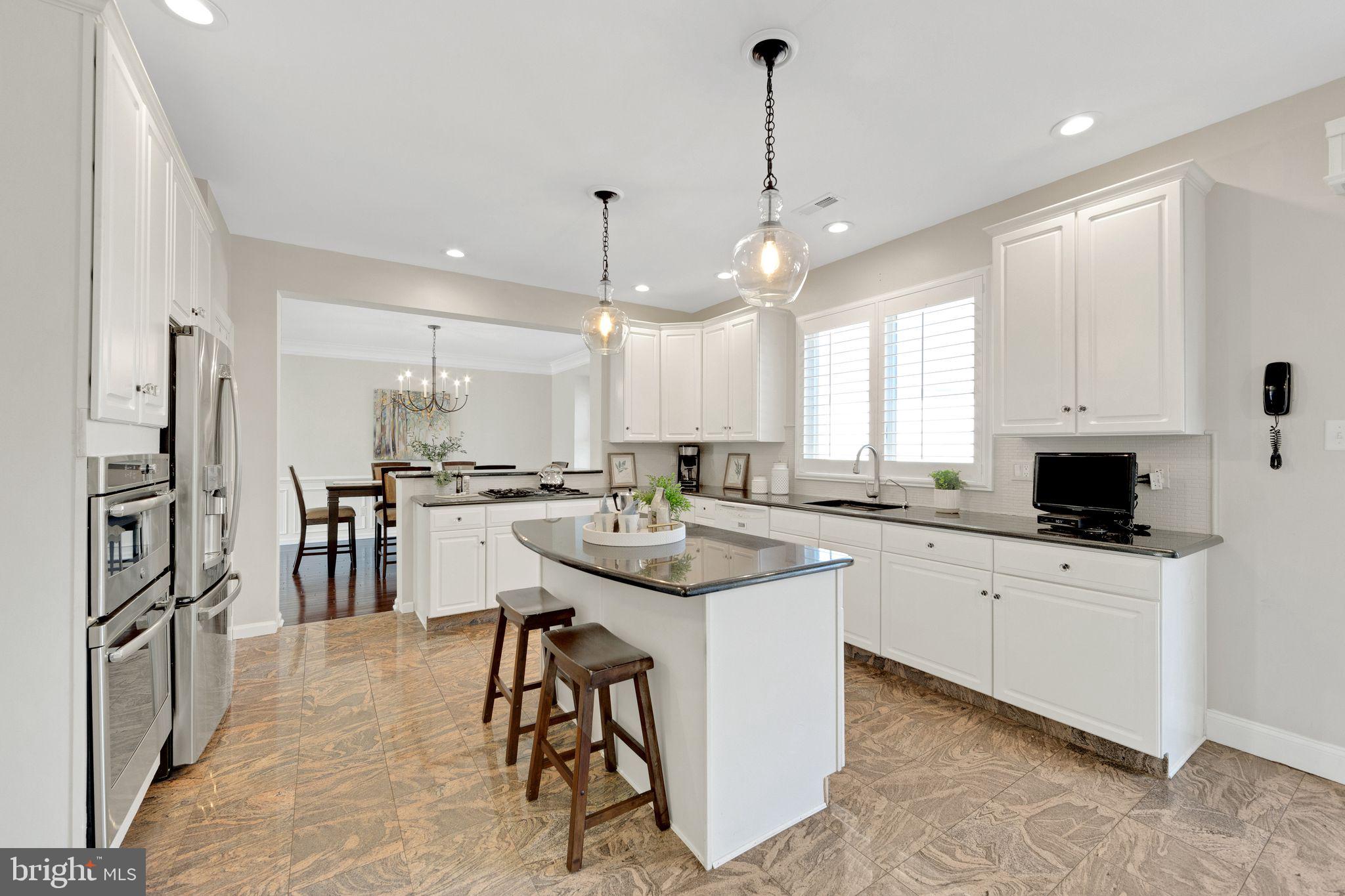 COBBLESTONES AT TH - Residential