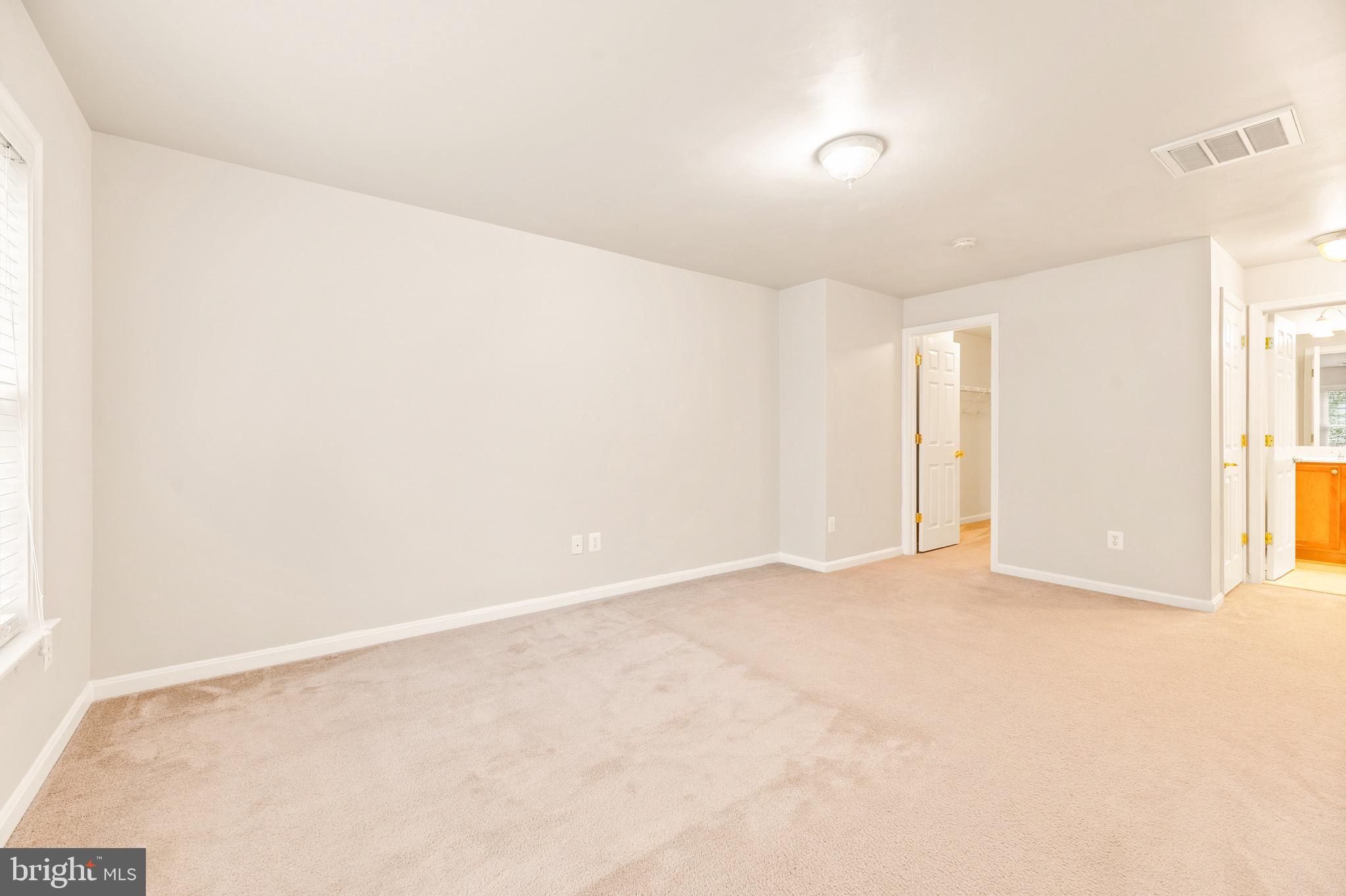 CHATSWORTH VILLAGE CONDO - Residential