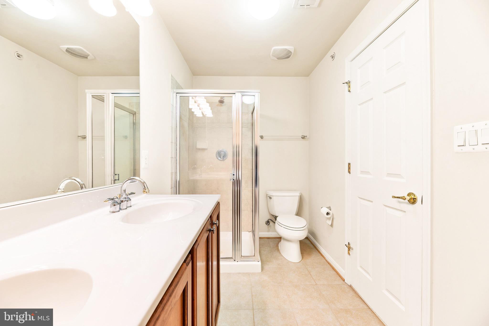 CHATSWORTH VILLAGE CONDO - Residential