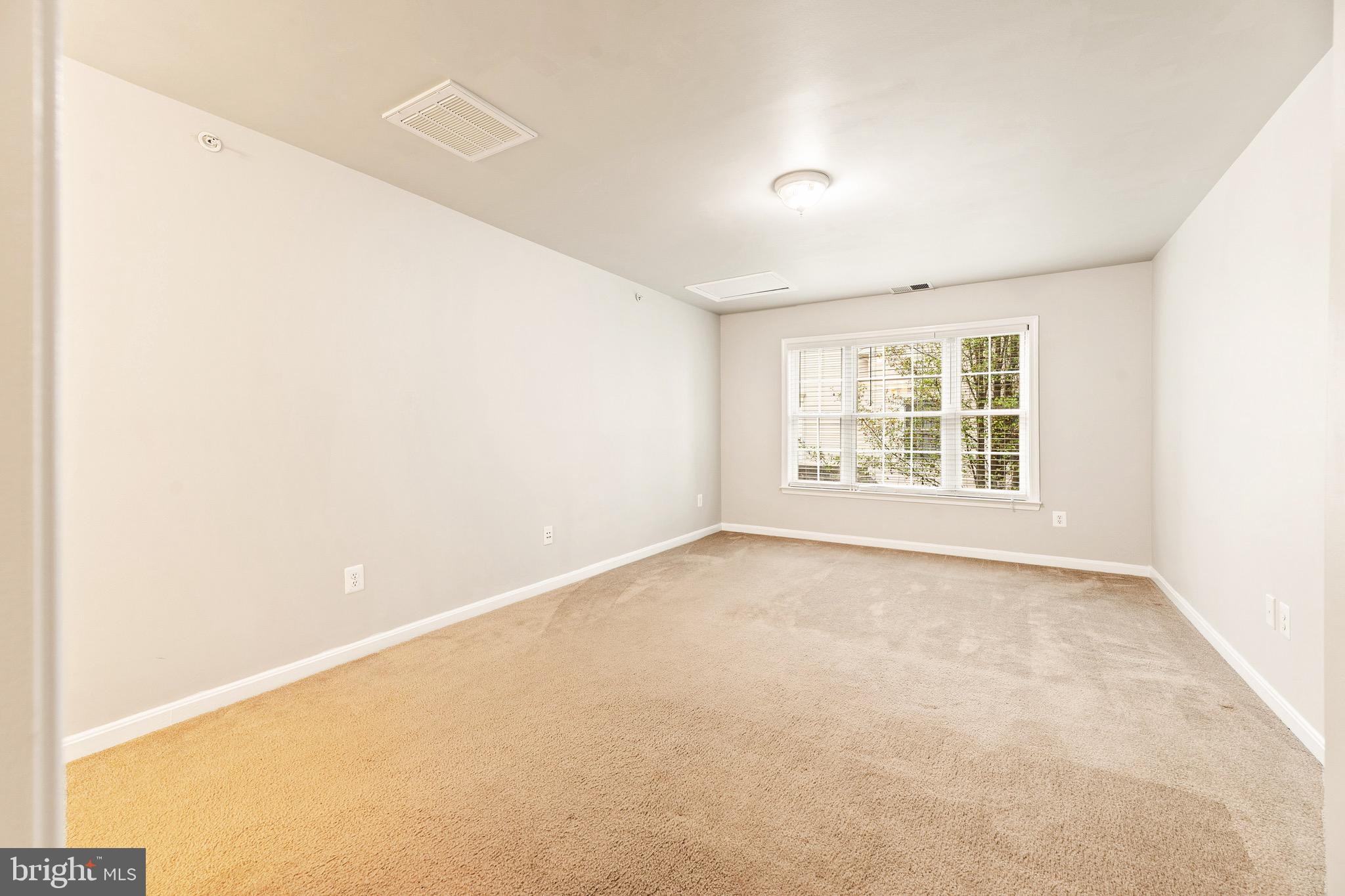 CHATSWORTH VILLAGE CONDO - Residential