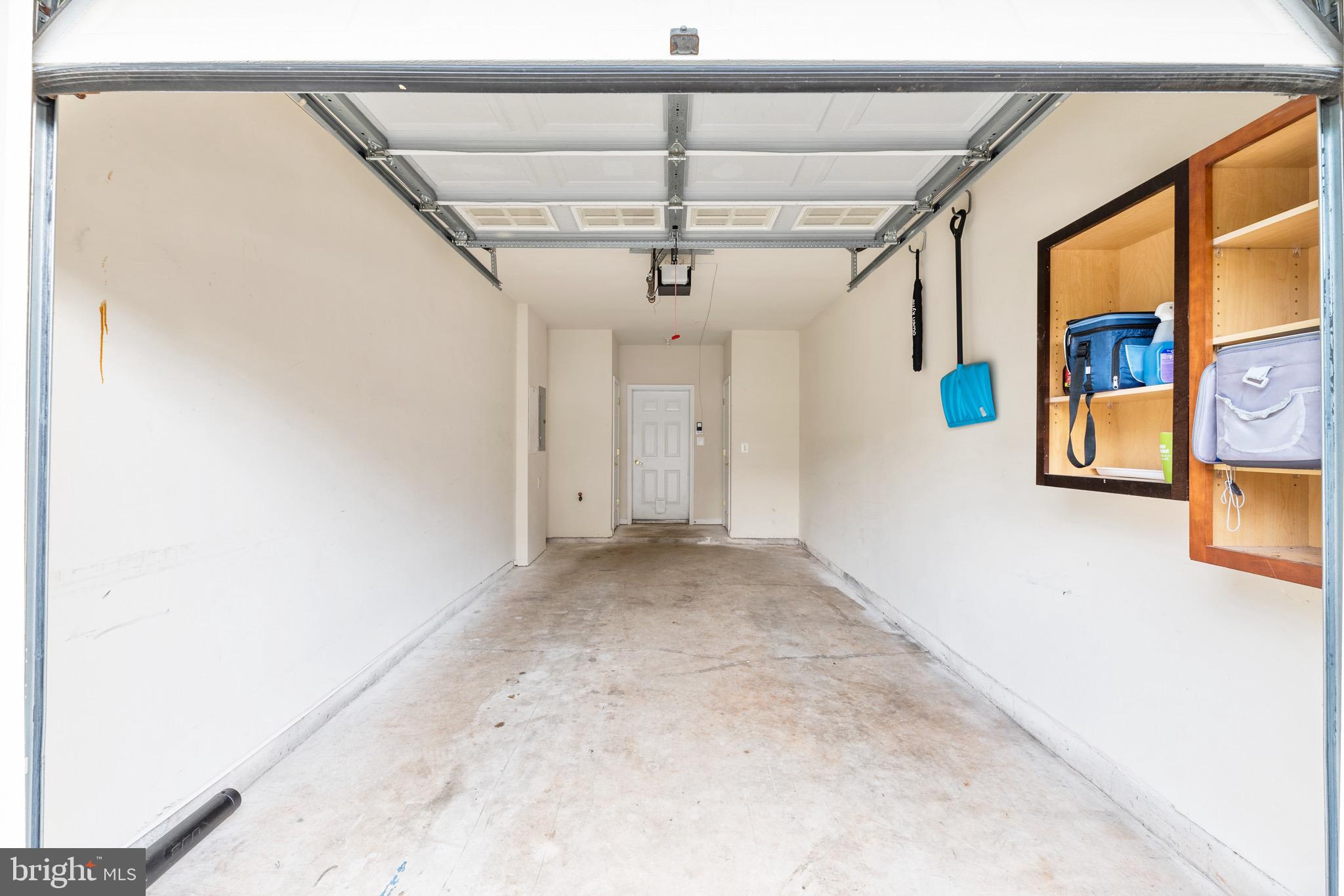 CHATSWORTH VILLAGE CONDO - Residential