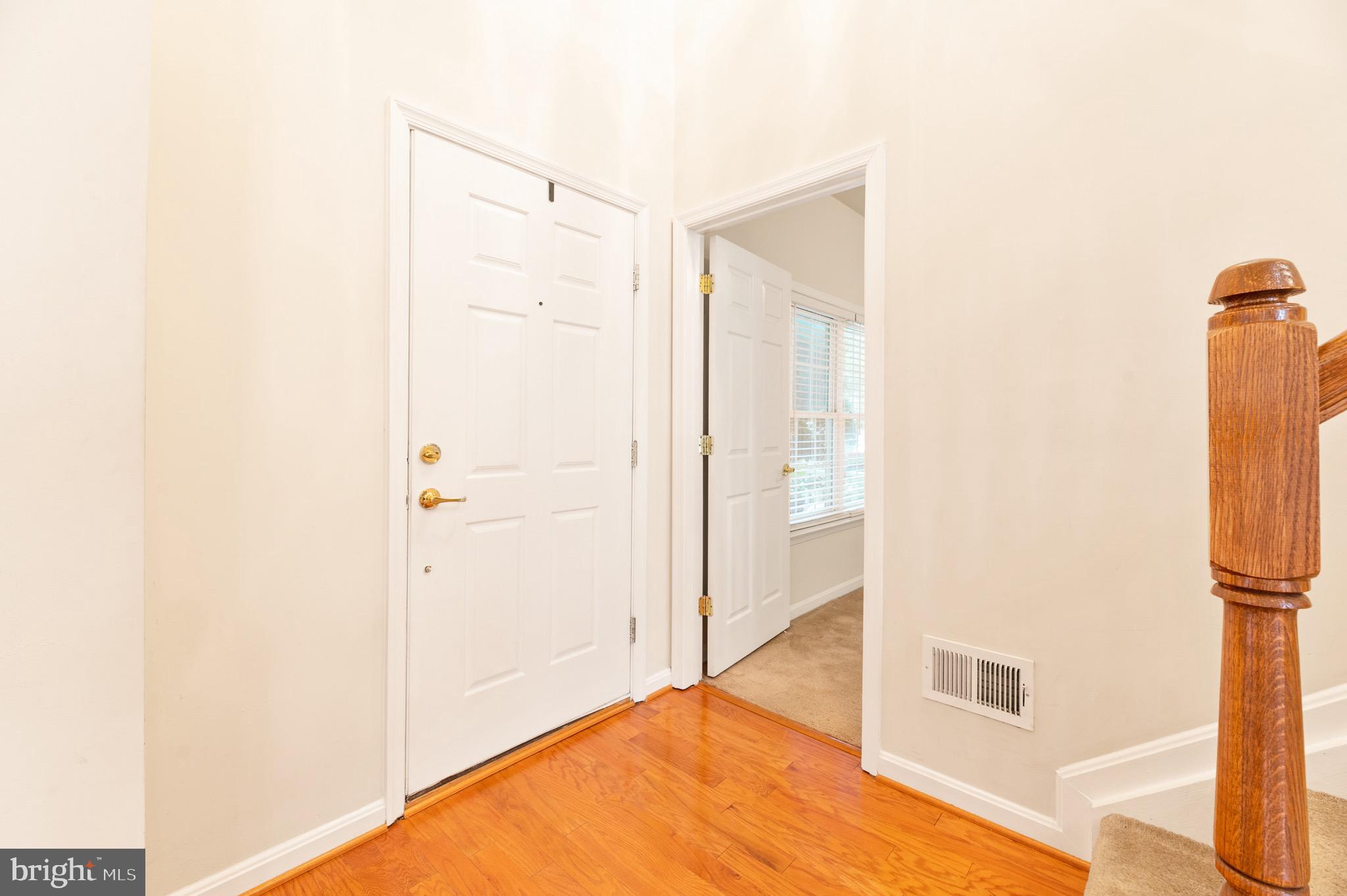 CHATSWORTH VILLAGE CONDO - Residential