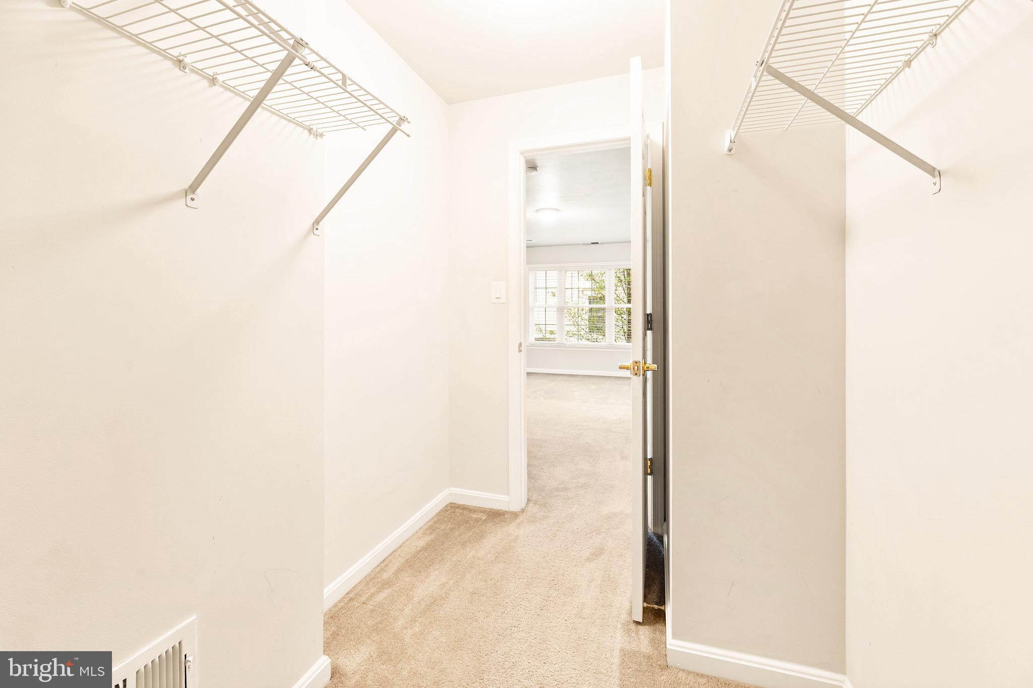 CHATSWORTH VILLAGE CONDO - Residential