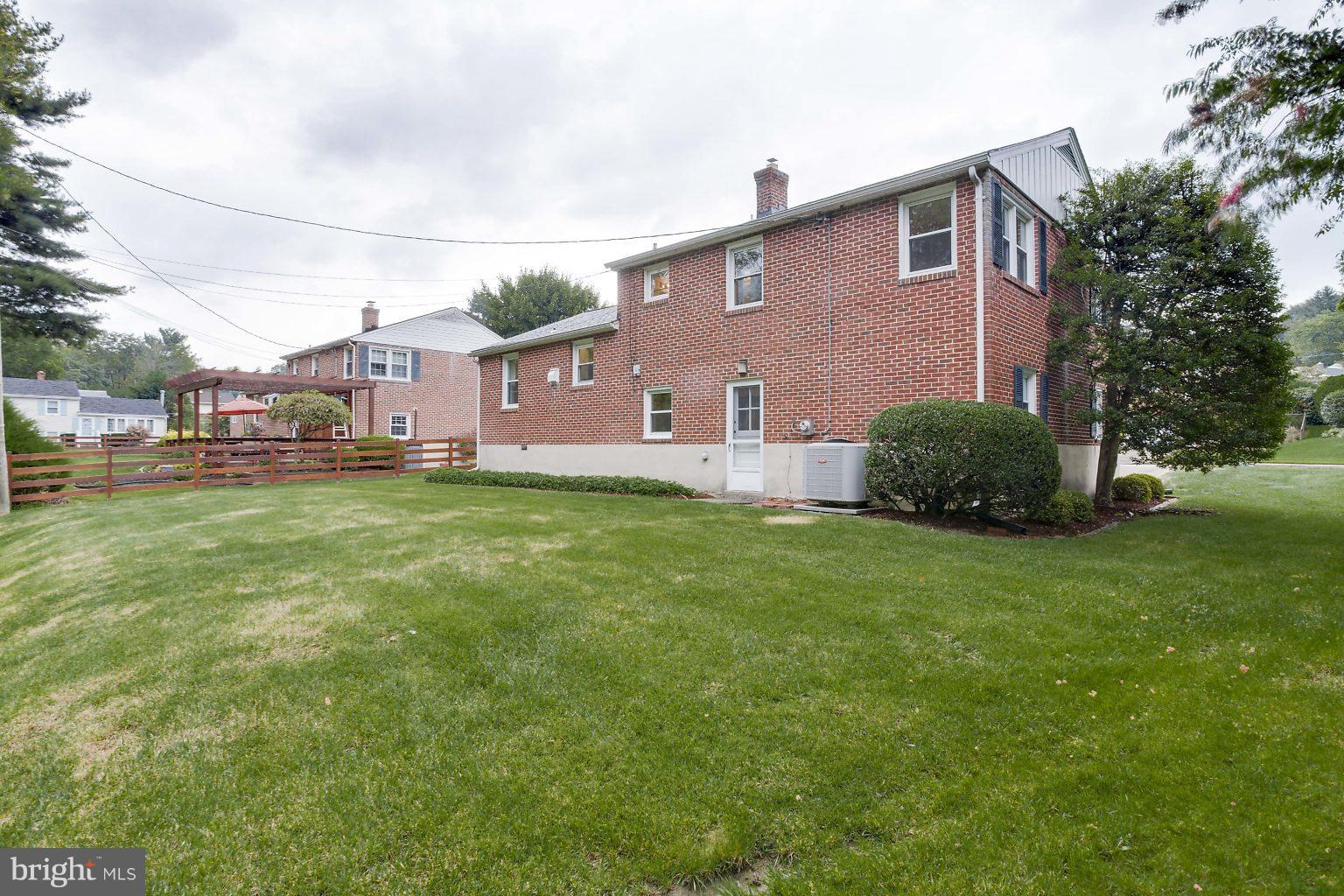 ROLLINGWOOD - Residential