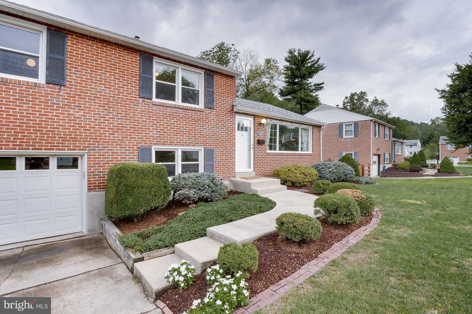 ROLLINGWOOD - Residential