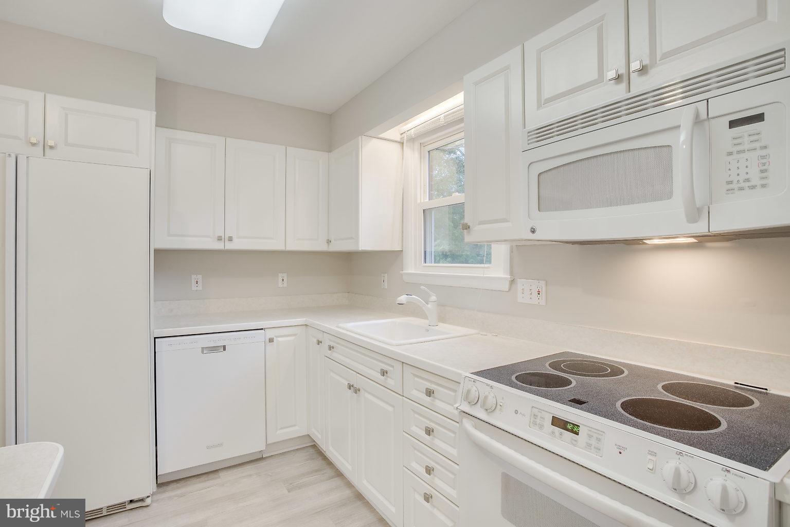 ROLLINGWOOD - Residential